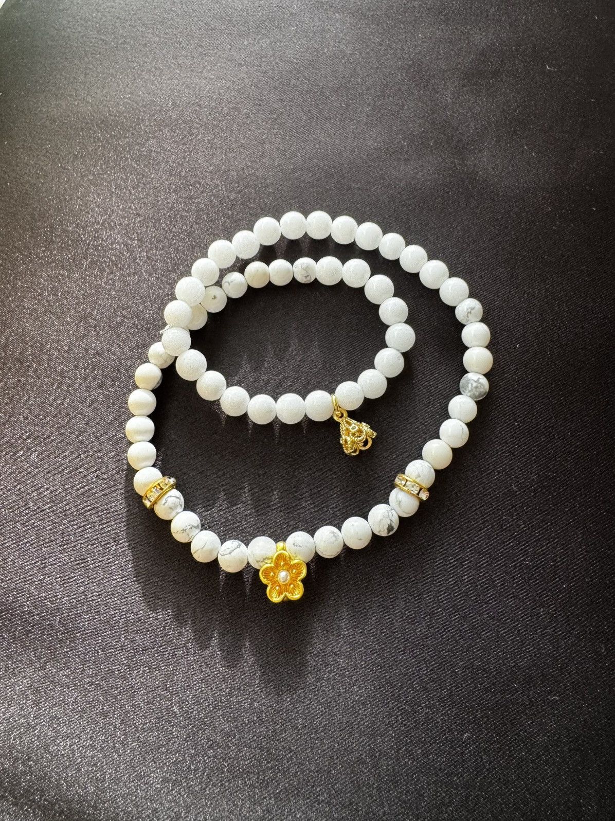 Handmade Howlite double layers bracelet Size ONE SIZE - 2 Thumbnail