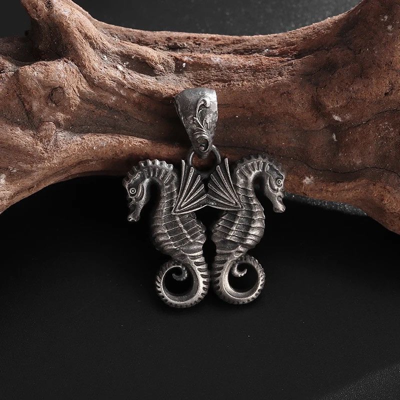 Jewelry Double-Headed Seahorse Animal Pendant Necklace Size ONE SIZE - 1 Thumbnail