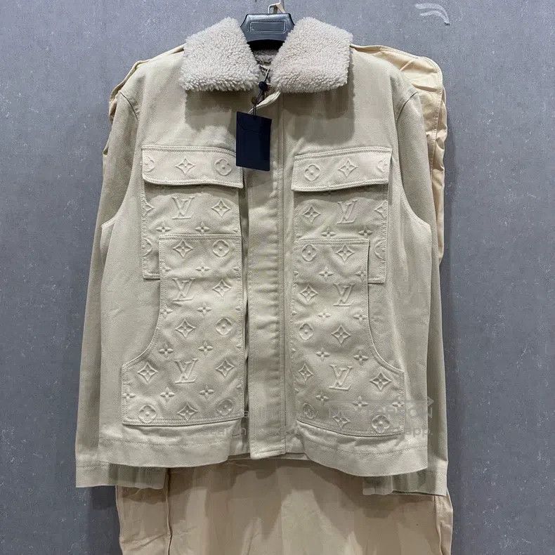 Louis Vuitton Louis Vuitton Lumber Embossed Logo Denim Jacket Size US M / EU 48-50 / 2 - 1 Thumbnail