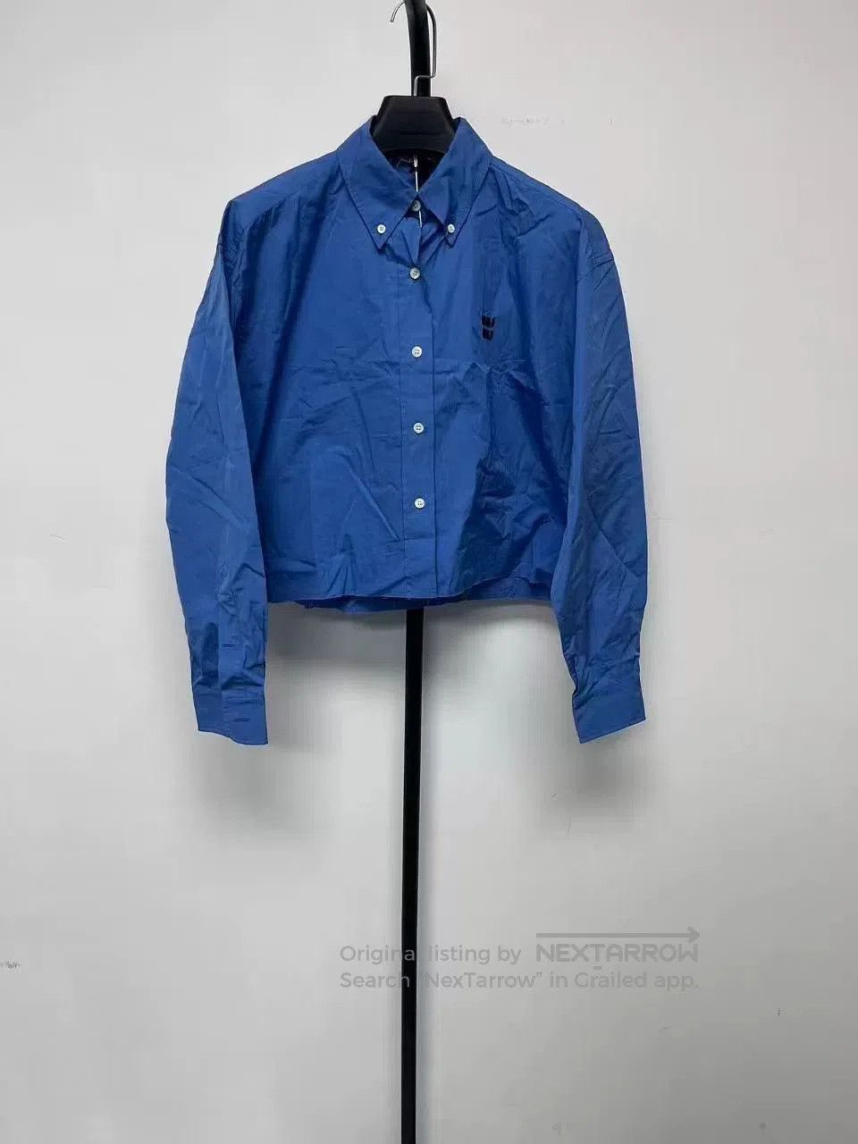 Miu Miu MIU MIU Solid Logo Single-Breasted Sun Protection Shirt. Size XS / US 0-2 / IT 36-38 - 1 Thumbnail