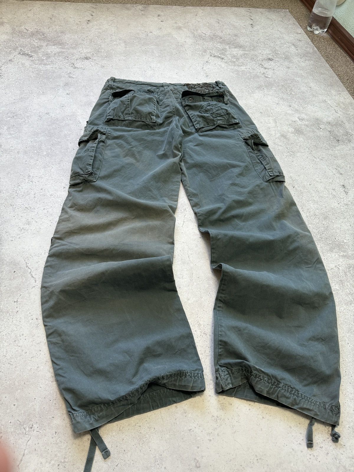 If Six Was Nine × Japanese Brand Vintage Japanese Brand Patch Y2K Faded Cargo Pants Size US 30 / EU 46 - 2 Thumbnail