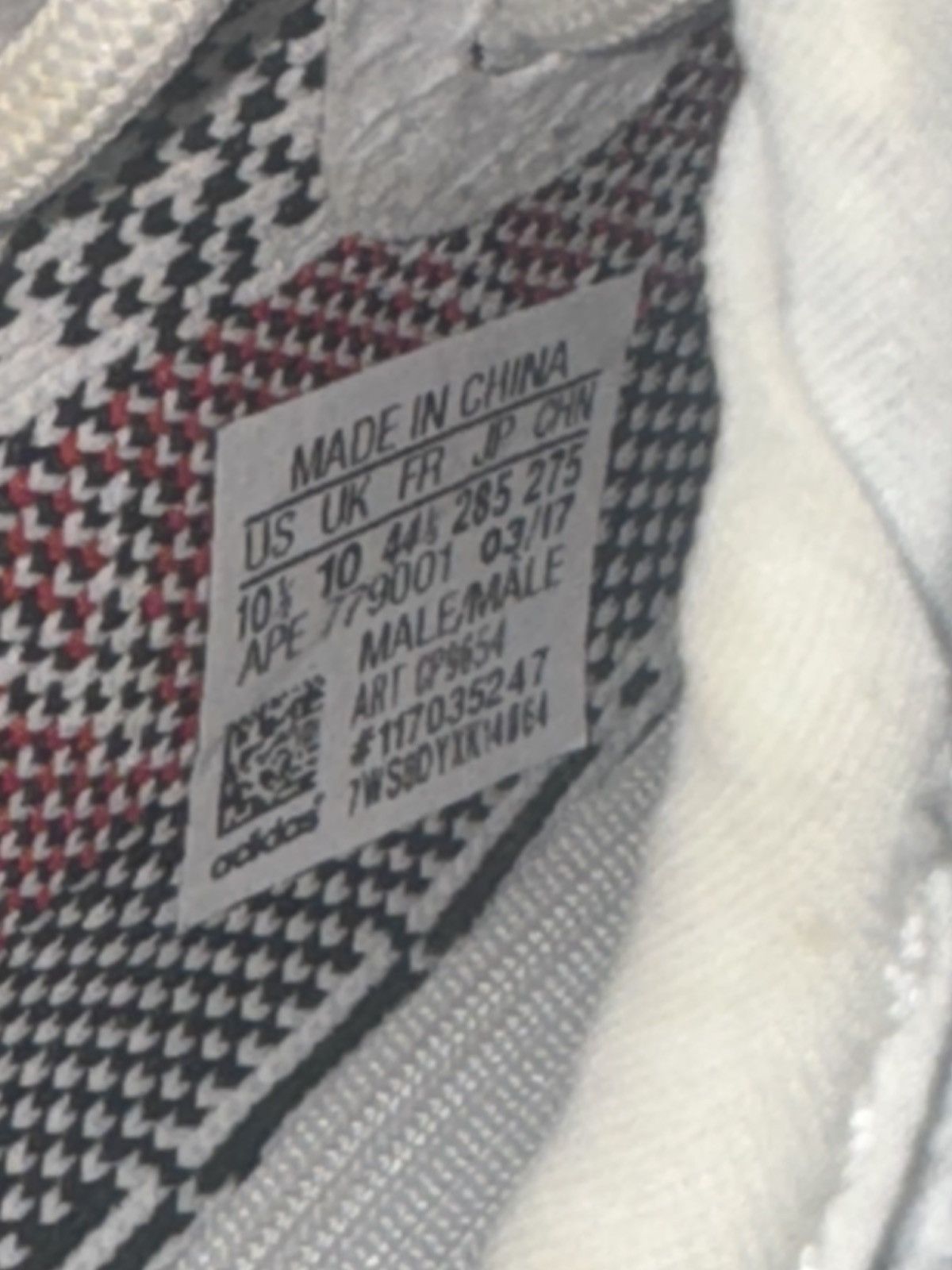 Other Yeezy 350 V2 Zebra Size US 10.5 / EU 43-44 - 5 Thumbnail