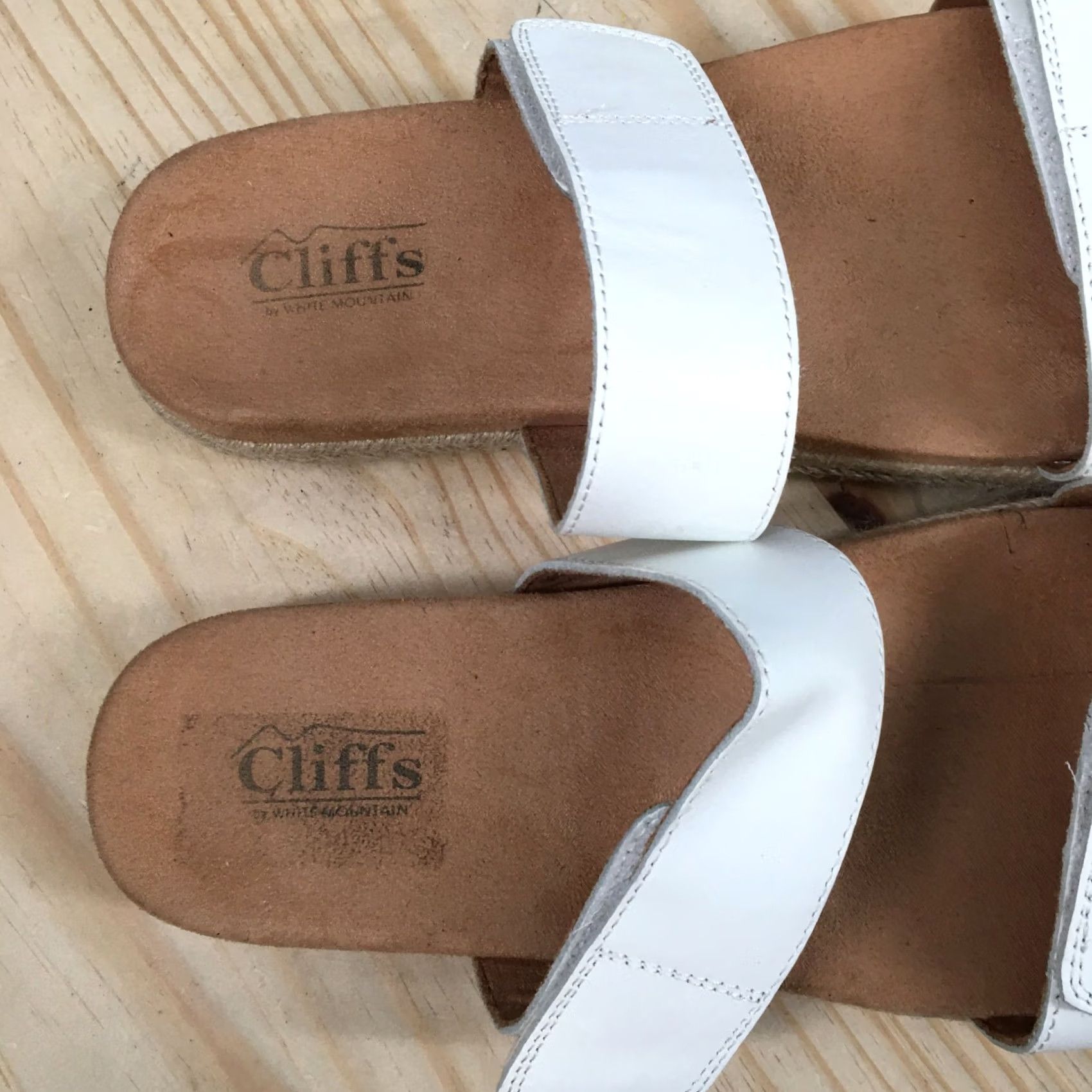 Vintage Cliffs by White Mountain Sandals Womens 10 M Tionna Slide White Leather Open Toe Casual Slip On Shoes Size US 10 / IT 40 - 7 Thumbnail