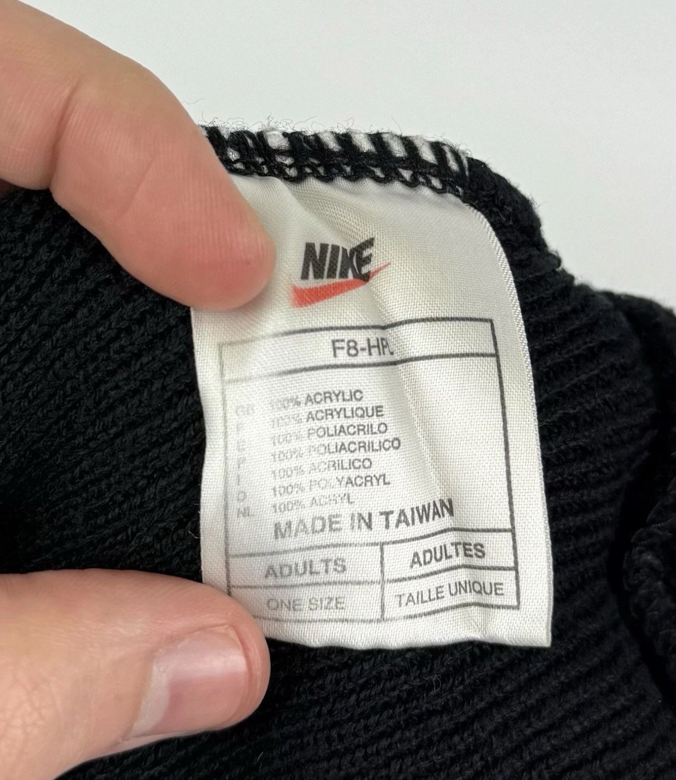 Nike Vintage Nike Swoosh Logo Knit Beanie Hat Black Top Acrylic Size ONE SIZE - 5 Thumbnail