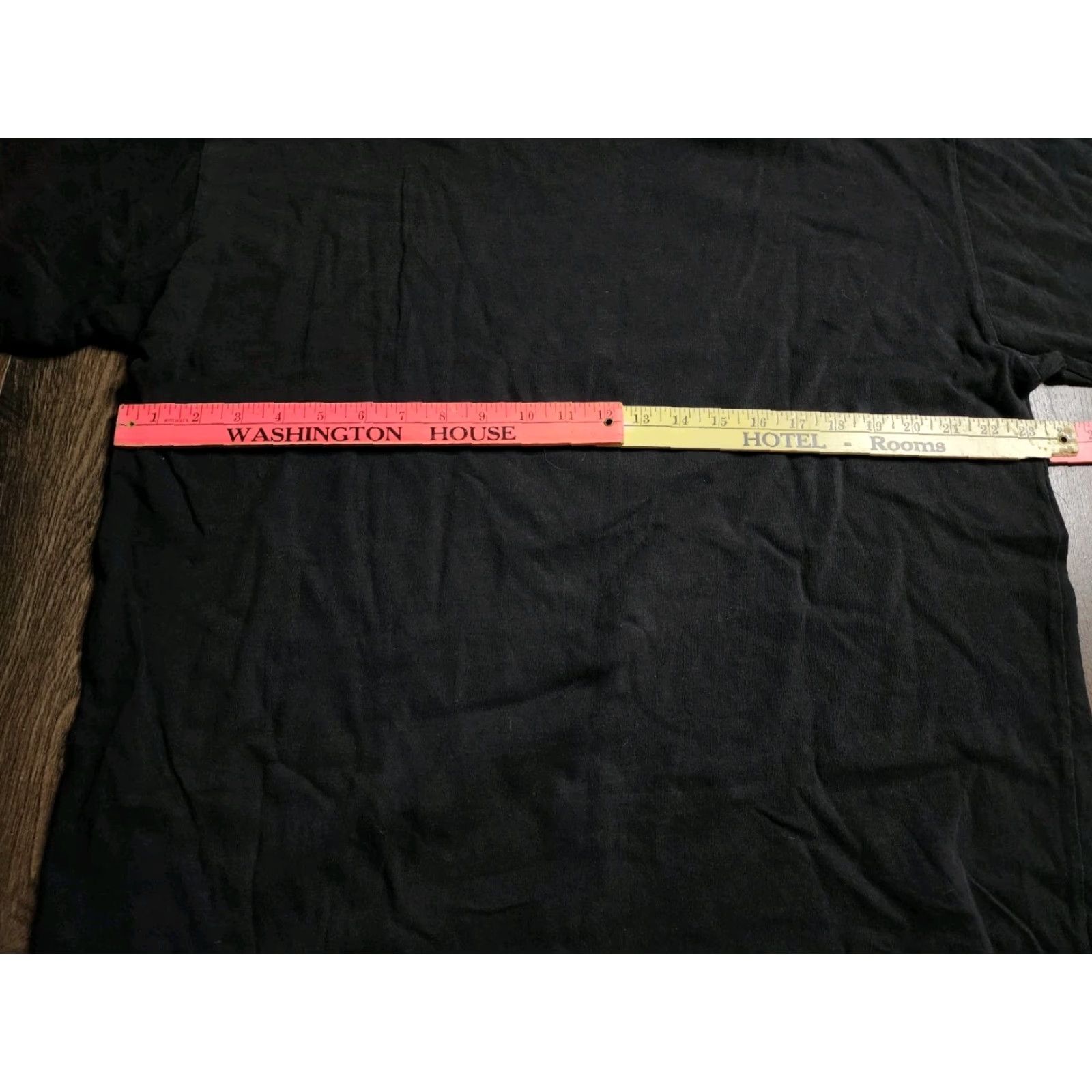 Vintage VINTAGE Mad Dogs Hong Kong T Shirt Mens XL Black Short Sleeve Crew Neck Funny Size US XL / EU 56 / 4 - 6 Thumbnail