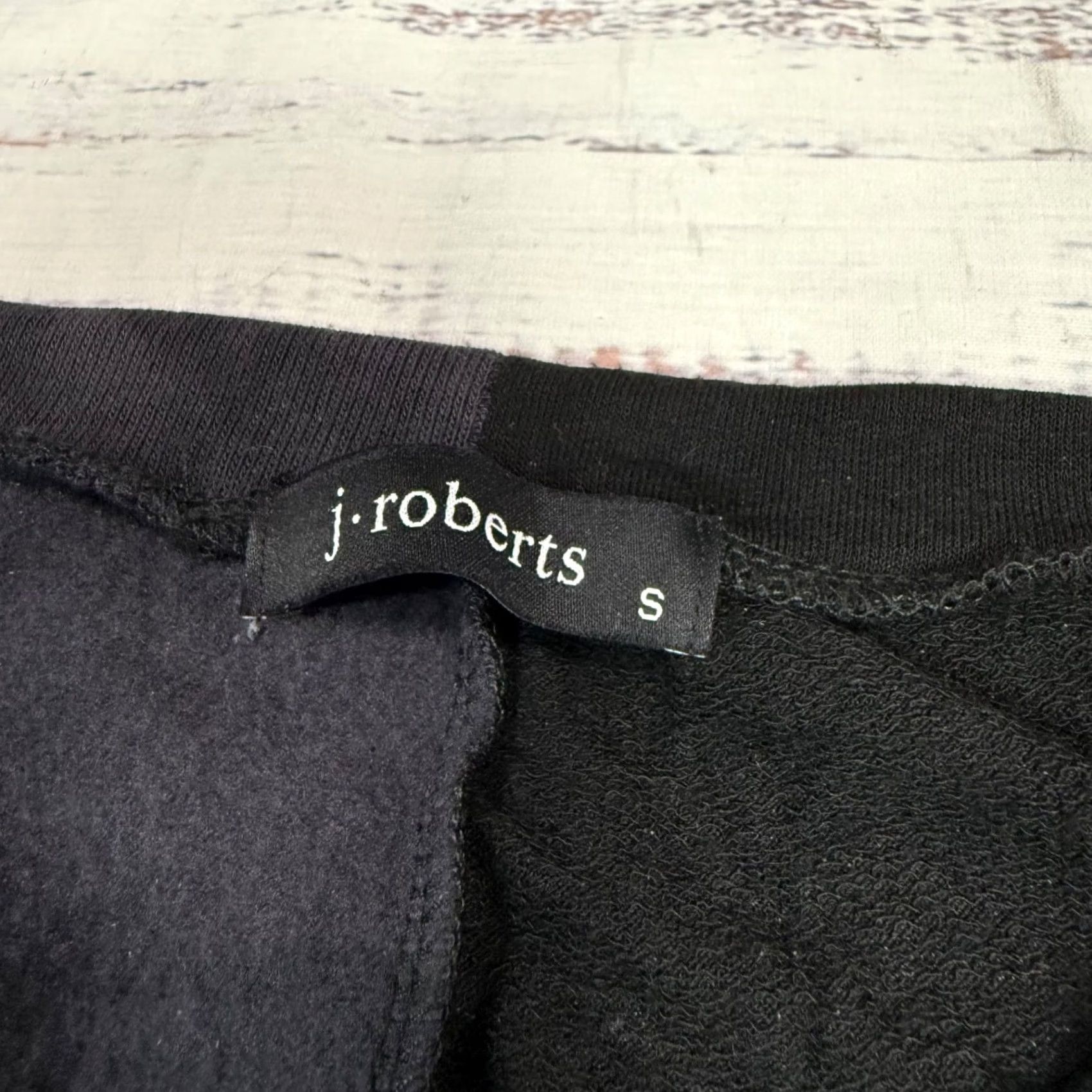 Vintage J. Roberts Sweatshirt Sz S Gray/Black Long Sleeve Pullover Womens *bleach stain* Size S / US 4 / IT 40 - 6 Thumbnail