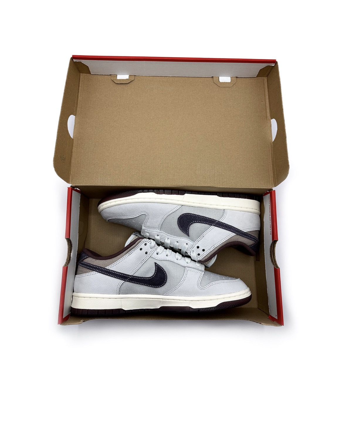 Nike DS Nike Dunk Low Retro SE Size US 9 / EU 42 - 9 Thumbnail