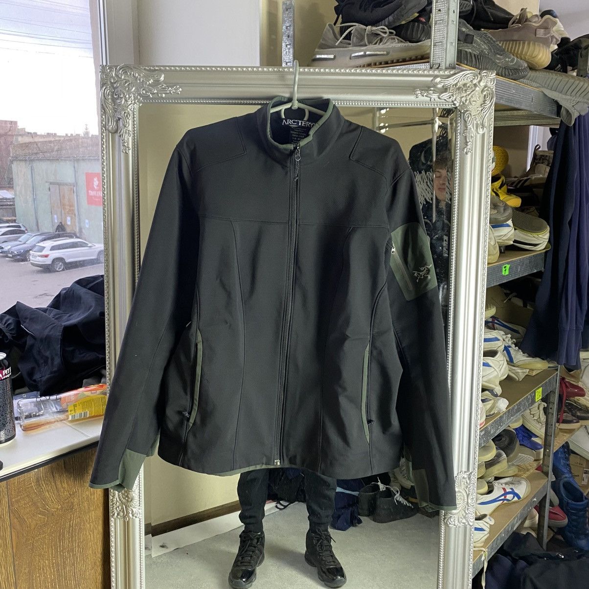 Arcteryx soft shell sleeve fleece bird zip outdoor