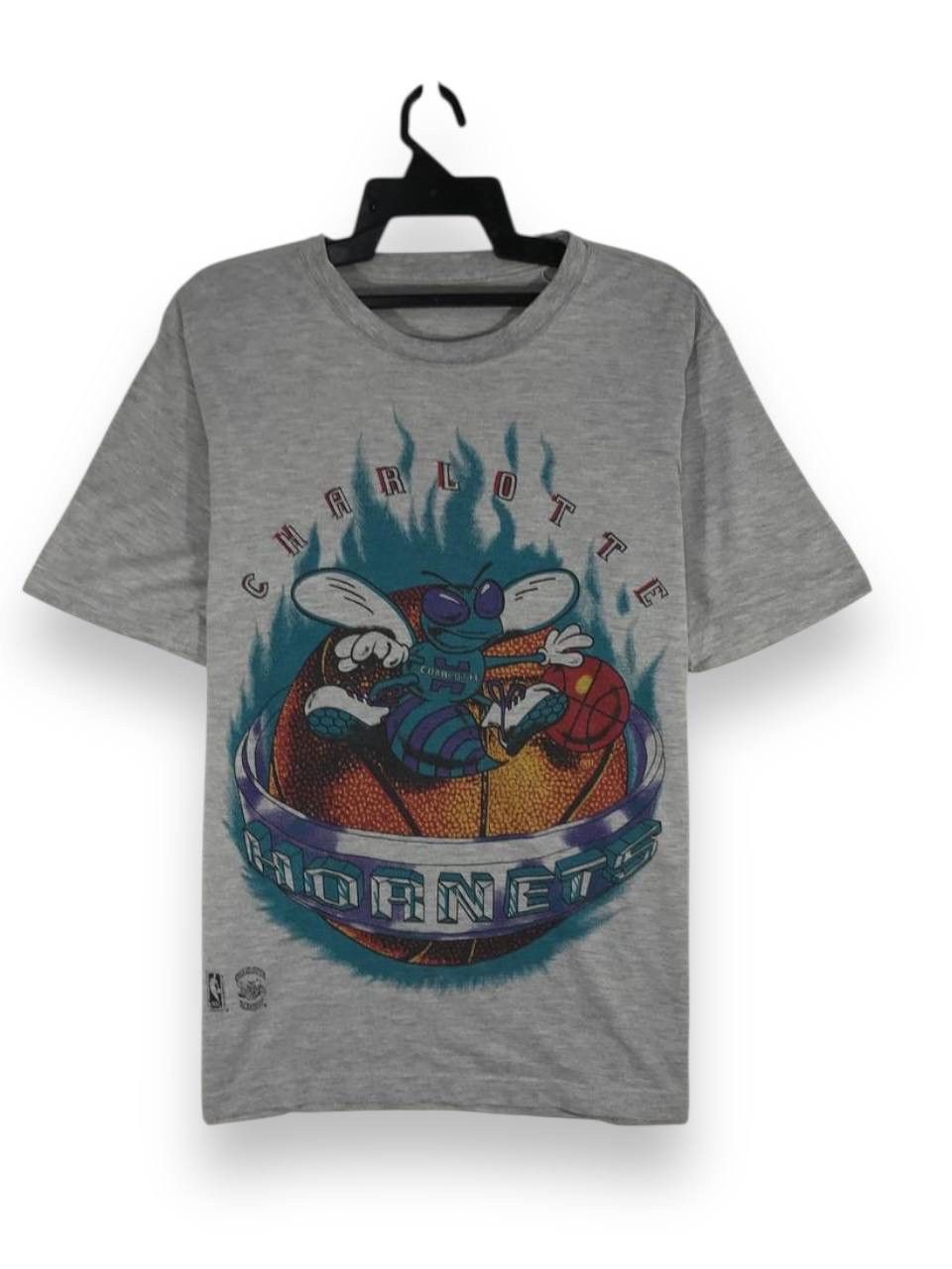 NBA × Vintage vintage charlotte hornets nba team basketball Size US L / EU 52-54 / 3 - 1 Thumbnail