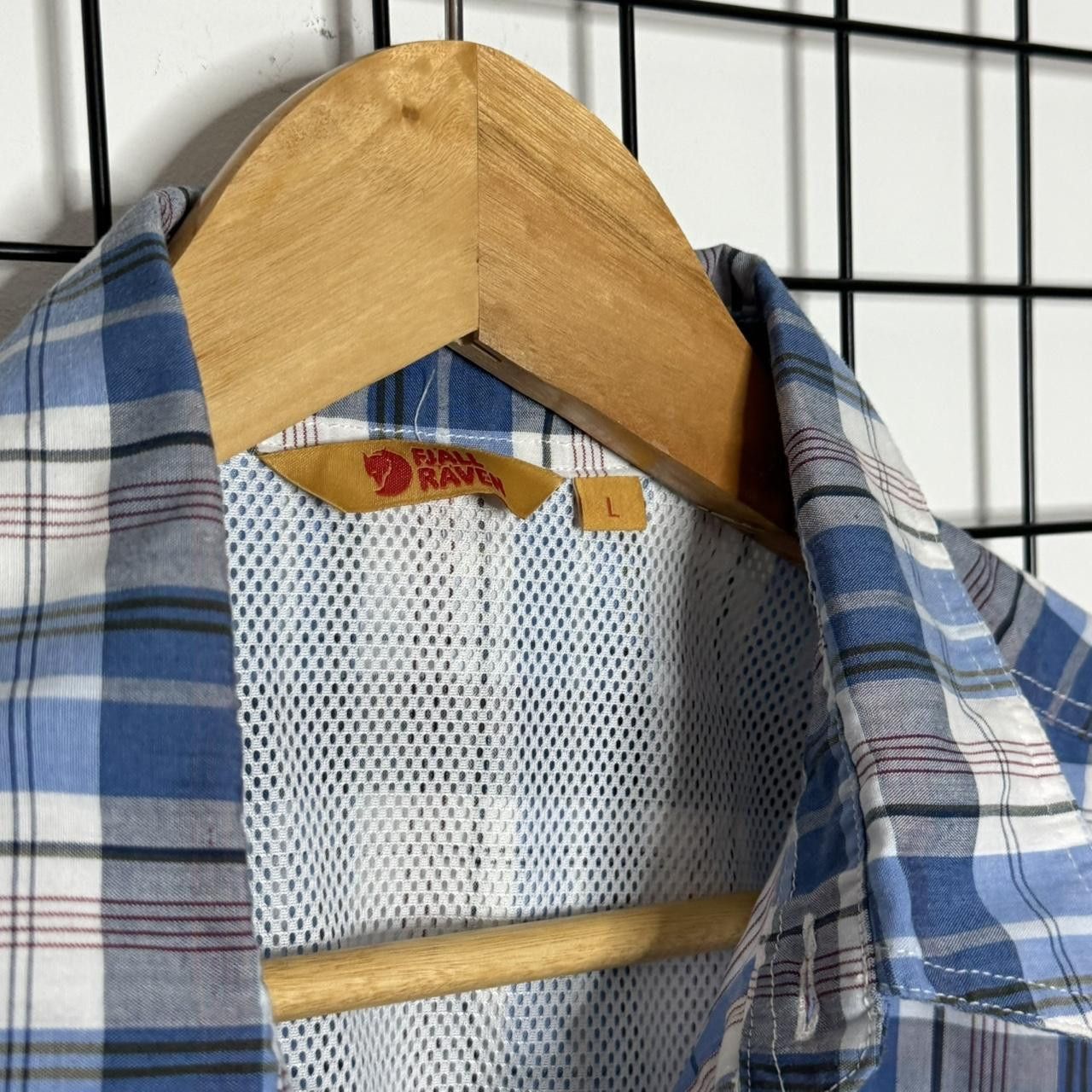 Fjallraven Fjallraven Button Up Shirt Outdoor Gorpcore Size US L / EU 52-54 / 3 - 5 Thumbnail