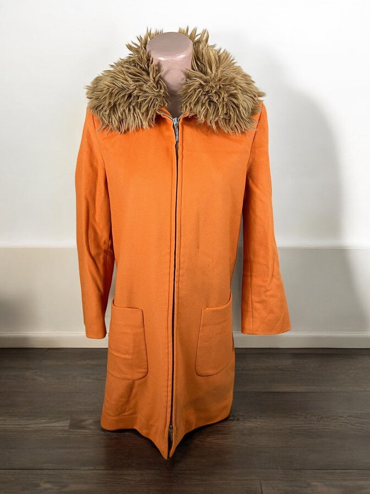 Gianfranco Ferre Gianfranco Ferre Jeans Vintage Orange Coat Size M Size M / US 6-8 / IT 42-44 - 1 Thumbnail