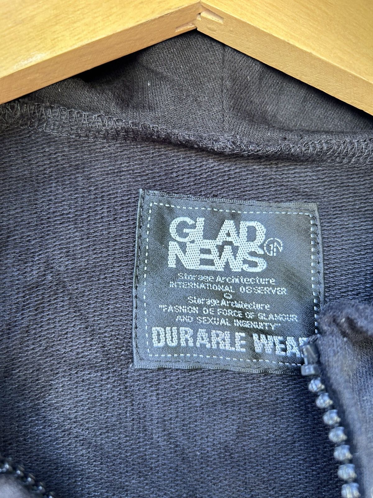 If Six Was Nine × Japanese Brand × Le Grande Bleu (L.G.B.) Glad News 'Rock n Roll' Sweatshirt Skull Zipper Hoodie Size US S / EU 44-46 / 1 - 5 Thumbnail