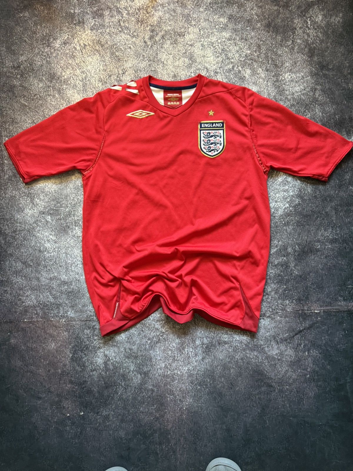 Umbro × Vintage Vintage 2006 England x Umbro Football Soccer Jersey Size US M / EU 48-50 / 2 - 1 Thumbnail