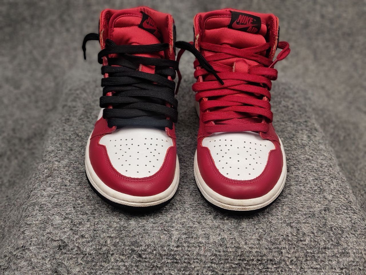 Nike Nike Air Jordan 1 Retro High OG Satin Red Leather sneaker Size US 5.5 / IT 35.5 - 6 Thumbnail