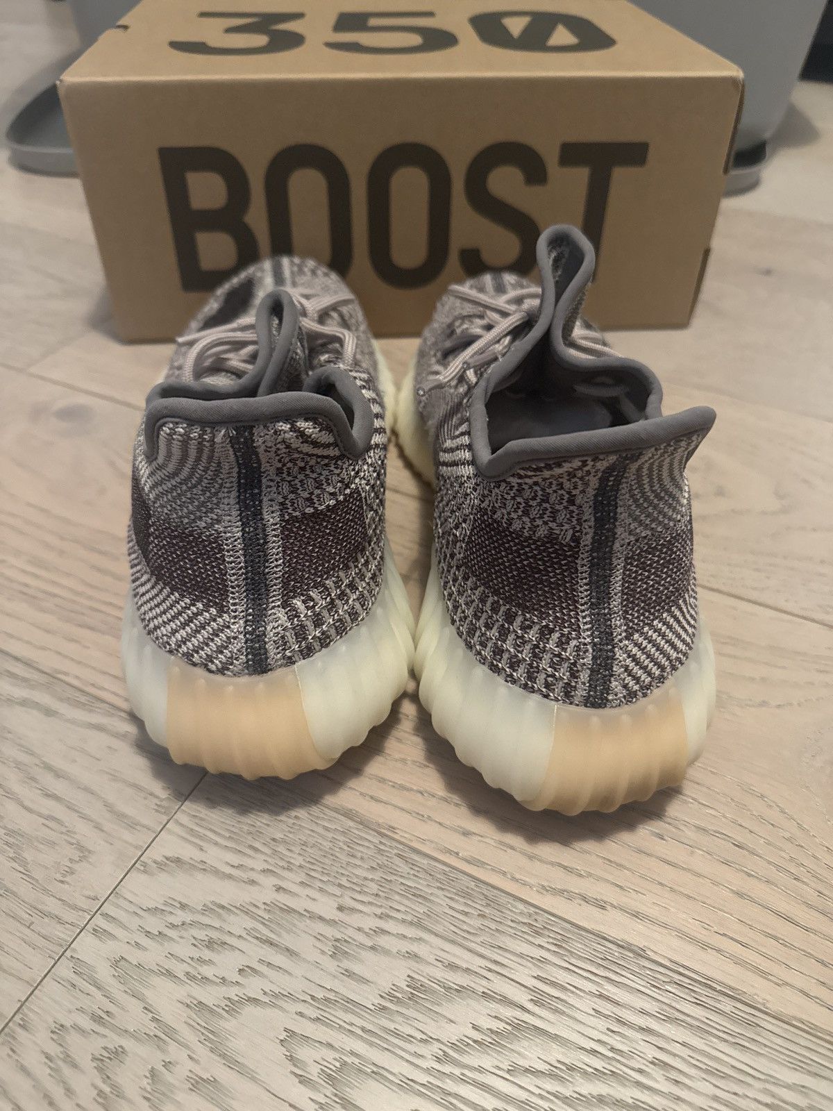 Adidas YEEZY BOOST 350 V2 FZ1267 ZYON Size US 12.5 / EU 45-46 - 4 Thumbnail
