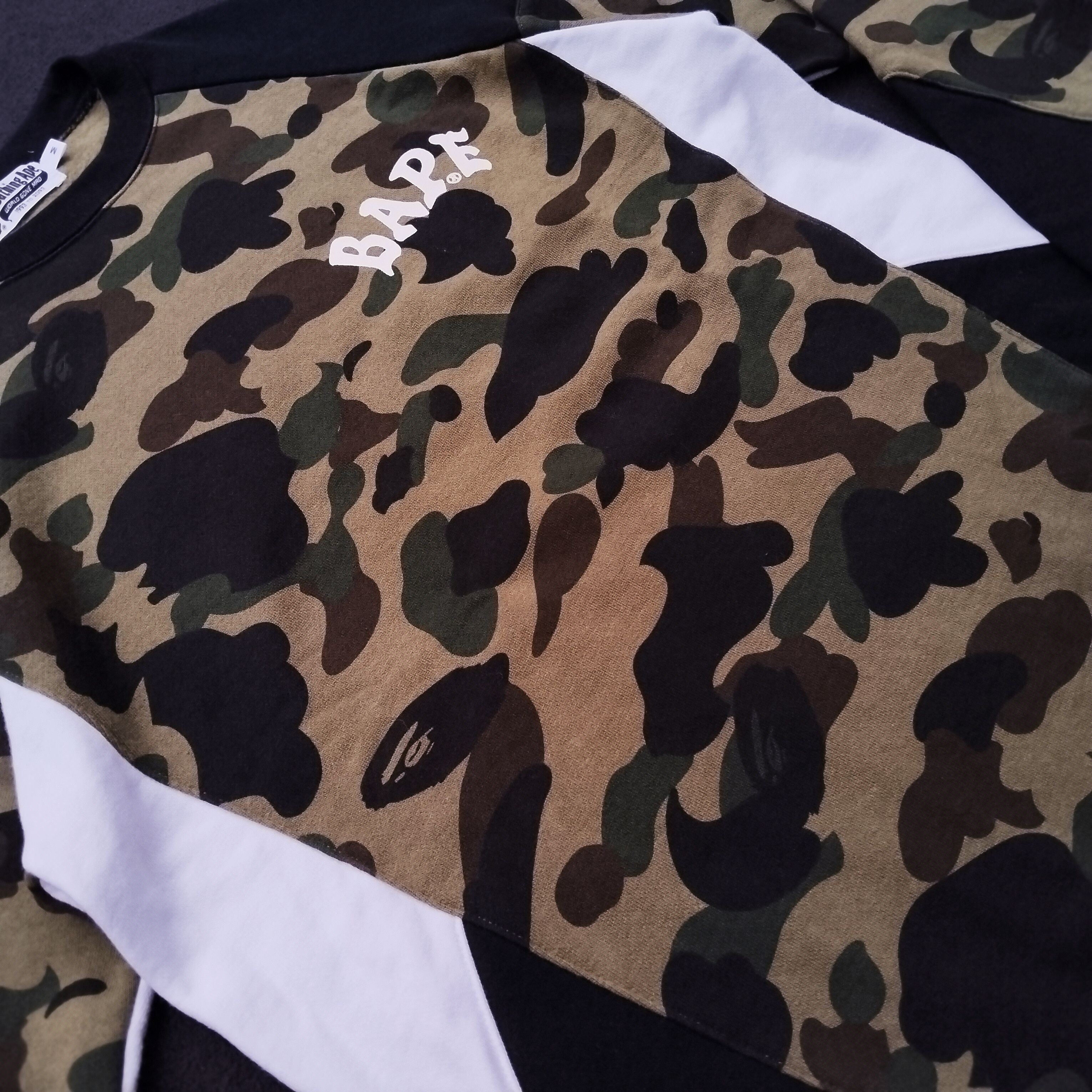 Bape 2019 Bape 1st Camo Color Block Crewneck Size US M / EU 48-50 / 2 - 2 Thumbnail