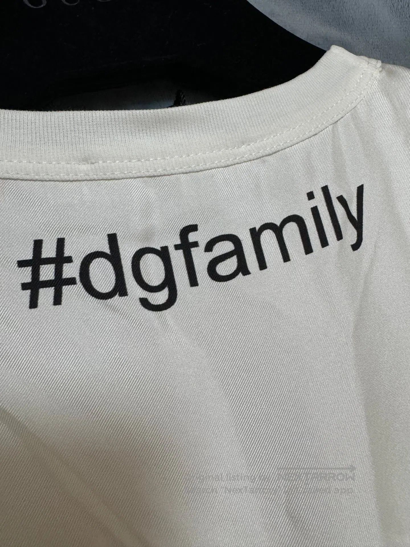 Dolce & Gabbana Dolce & Gabbana White Portrait Long Sleeve. Size US M / EU 48-50 / 2 - 7 Thumbnail