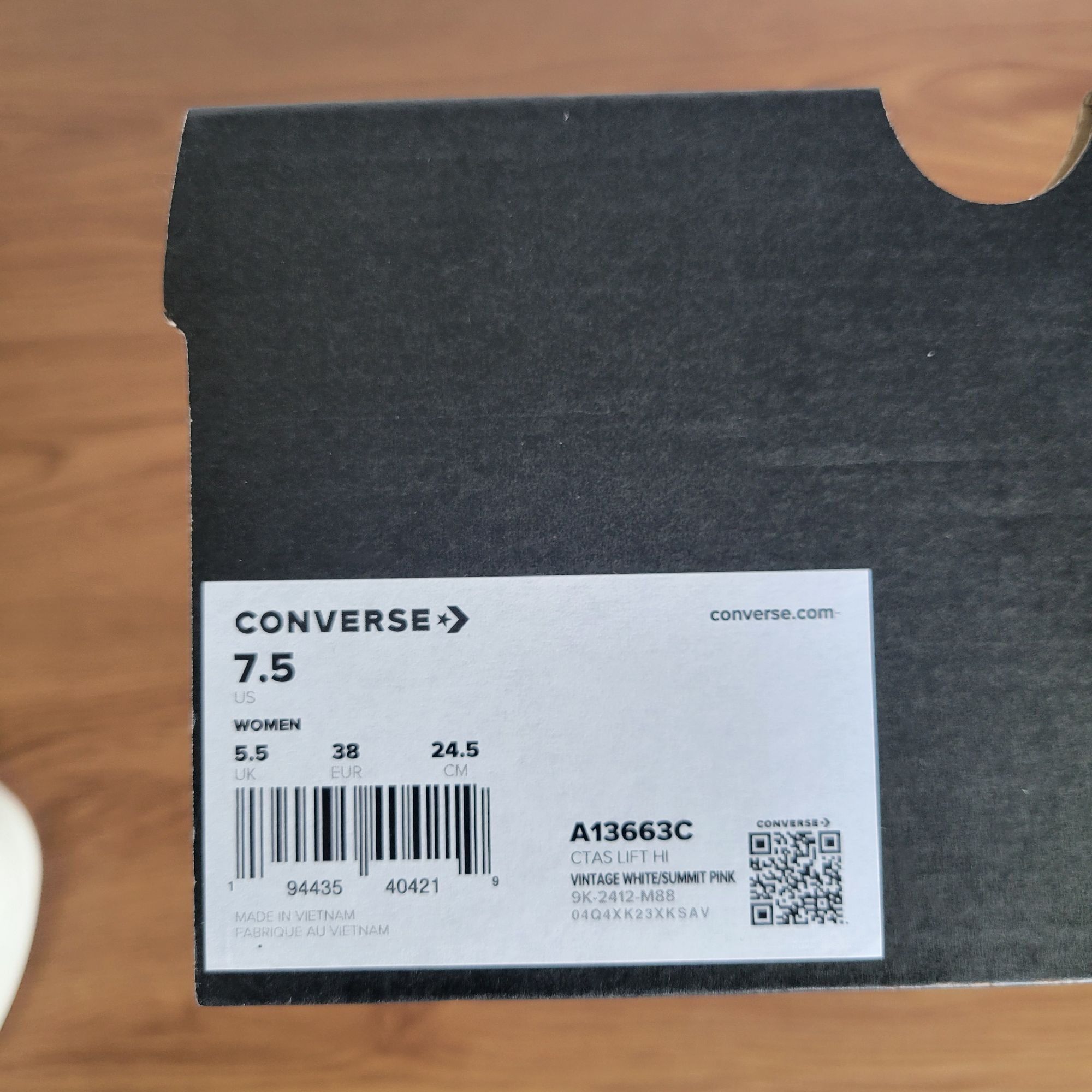 Converse Converse Chuck Taylor Lift Platform Gingham 7.5 Women Shoes Size US 7.5 / IT 37.5 - 8 Thumbnail