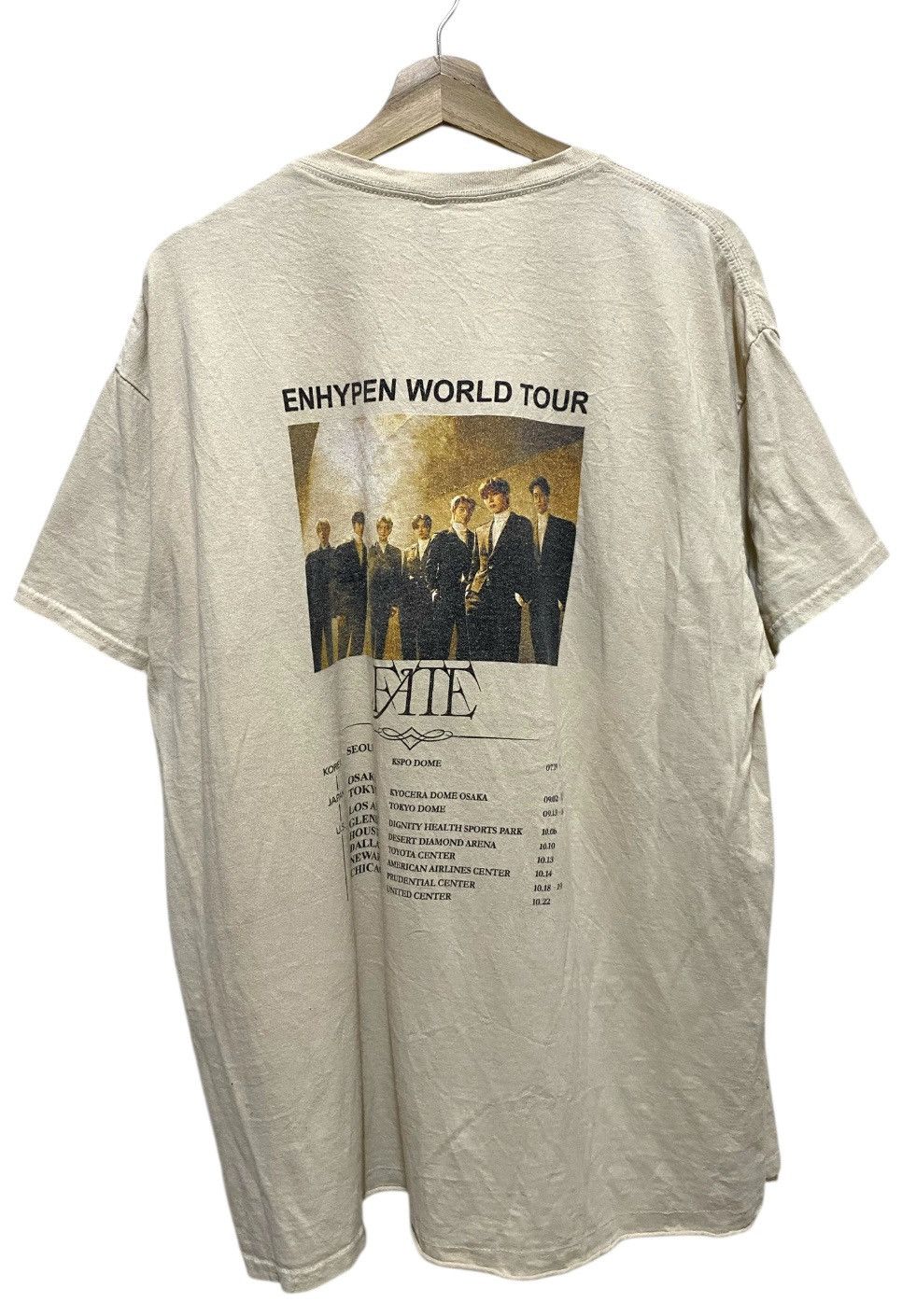Band Tees Enhypen World Tour Crewneck Tee Size US XL / EU 56 / 4 - 2 Thumbnail