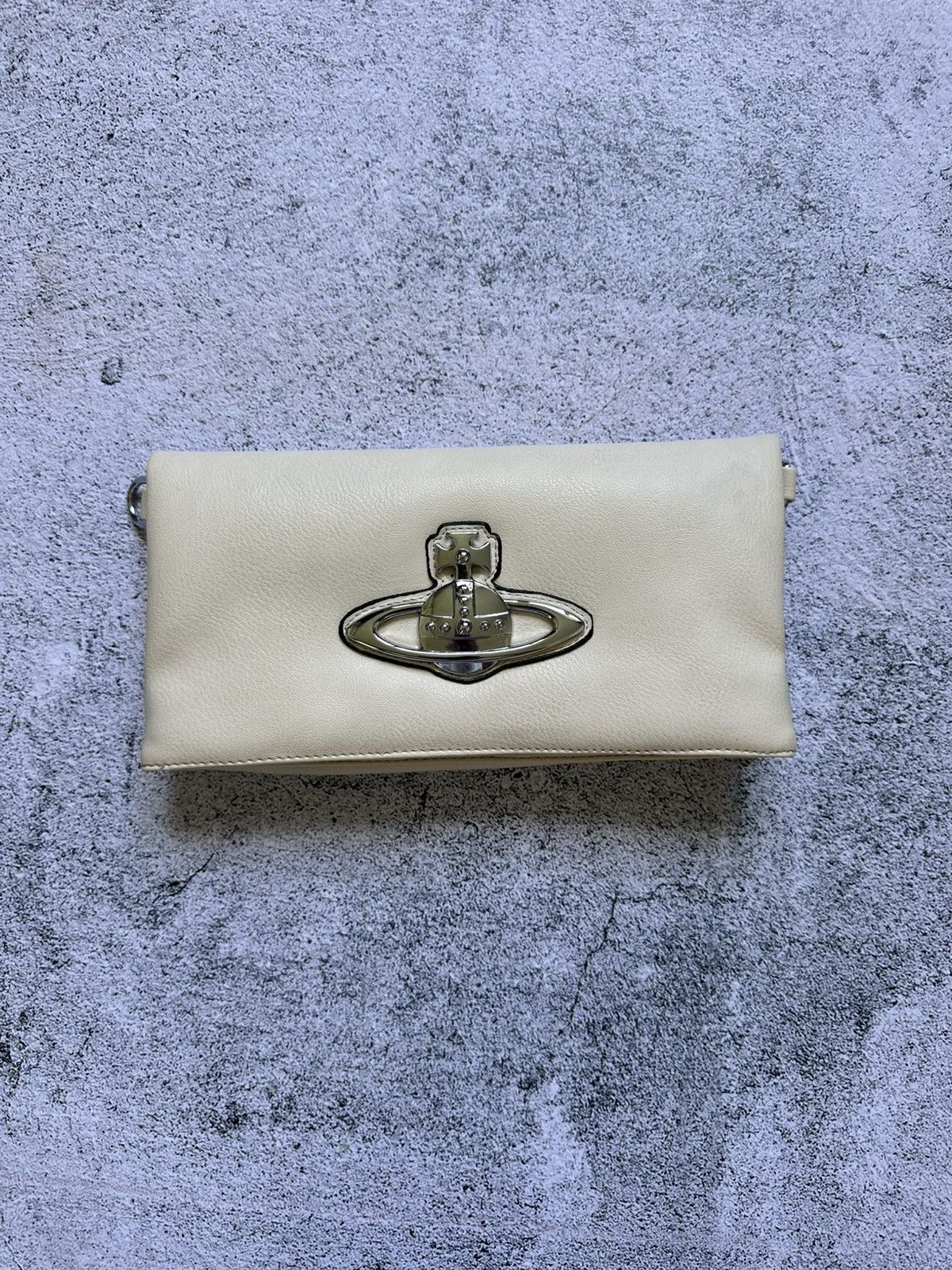 Vivienne Westwood Vintage Vivienne Westwood Clutch Bag Big Logo Centre Size ONE SIZE - 2 Thumbnail