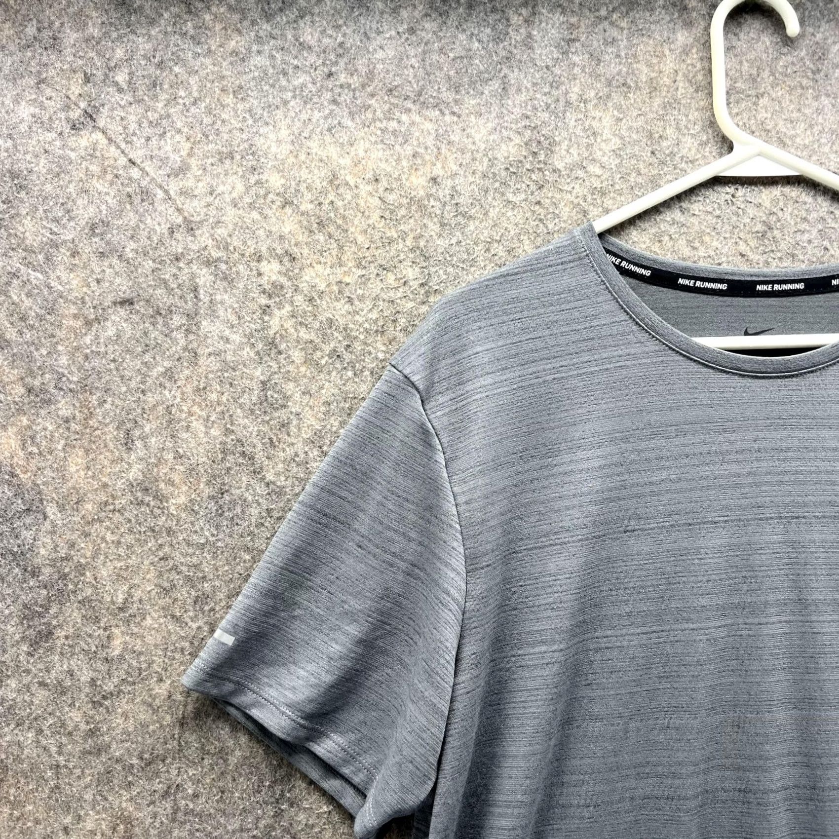 Nike Nike Shirt Mens M Gray Shirts Men Adult Athletic Dri fit Polyester Running Swoosh Size US M / EU 48-50 / 2 - 3 Thumbnail