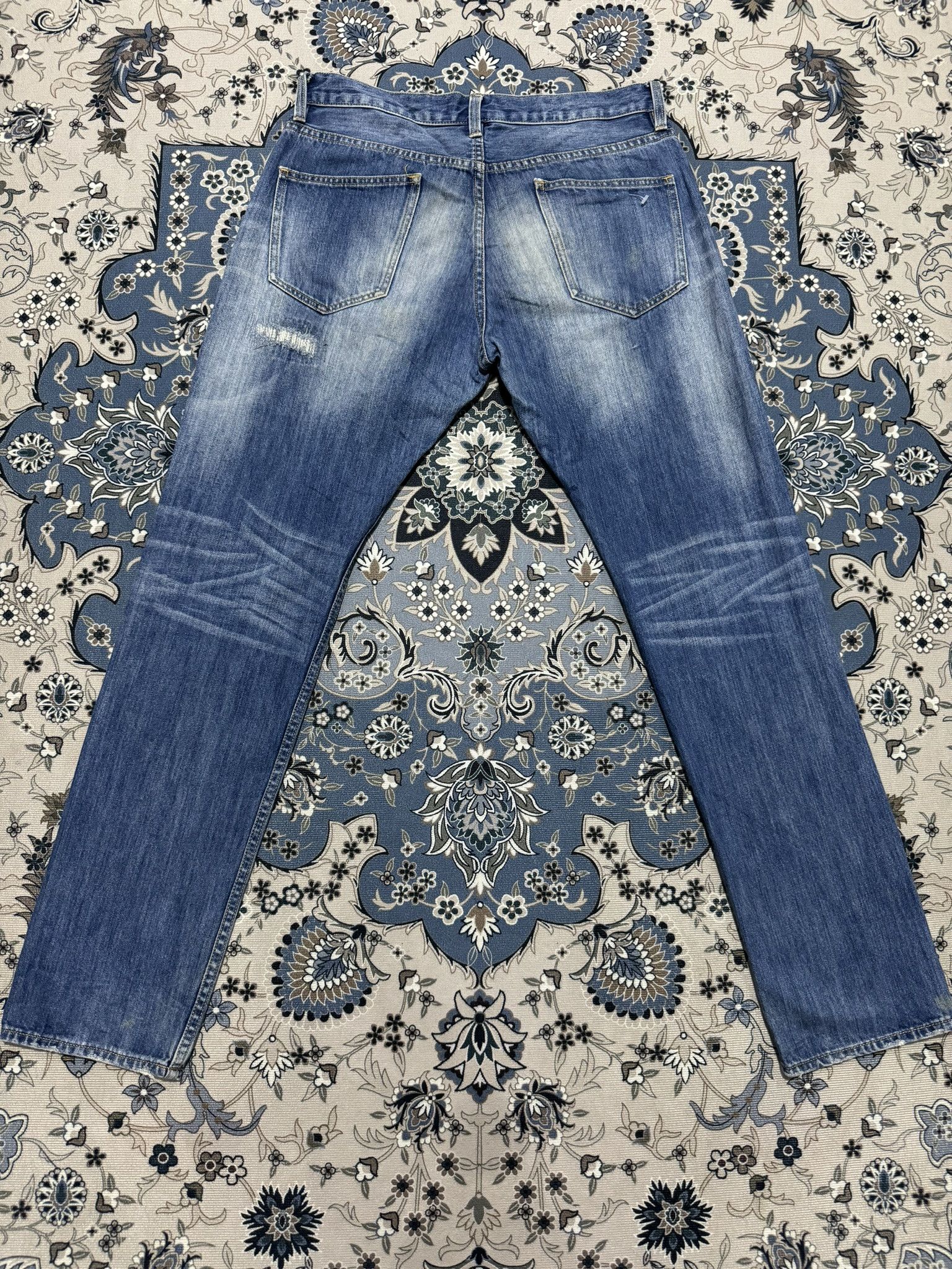 20471120 × Beauty Beast × Boycott Japanese Brand Boycott Distressed Denim Jeans Size US 32 / EU 48 - 2 Thumbnail