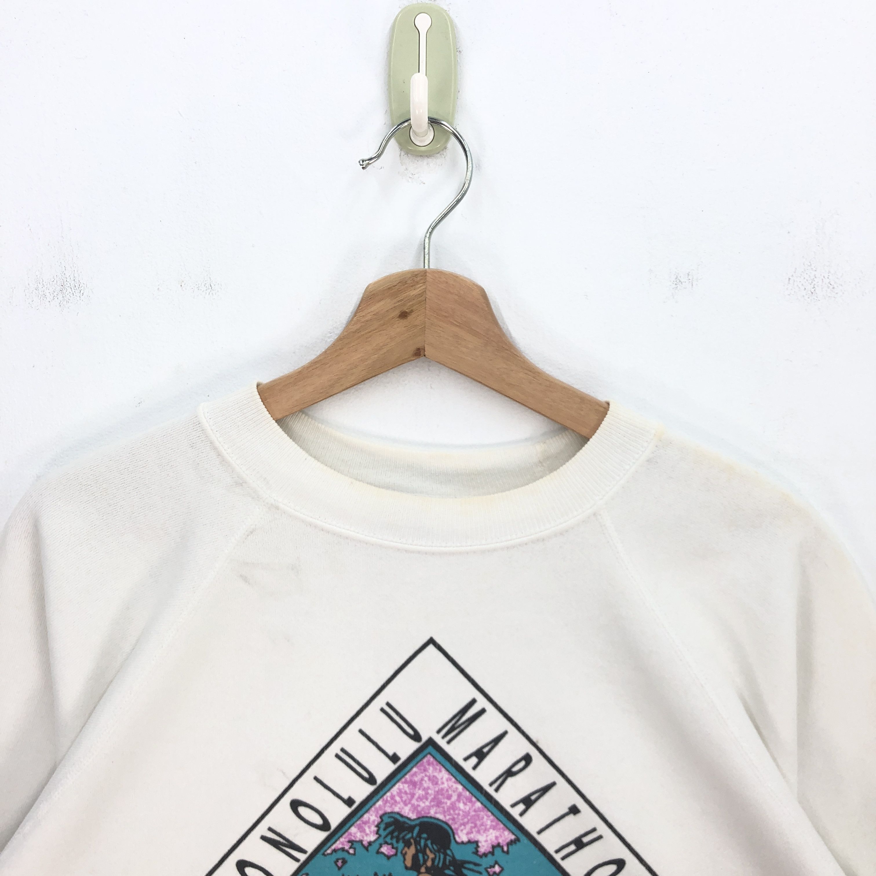 Vintage Vintage 1991 Honolulu Marathon Sweatshirt Sweater Jumper Size US L / EU 52-54 / 3 - 4 Thumbnail