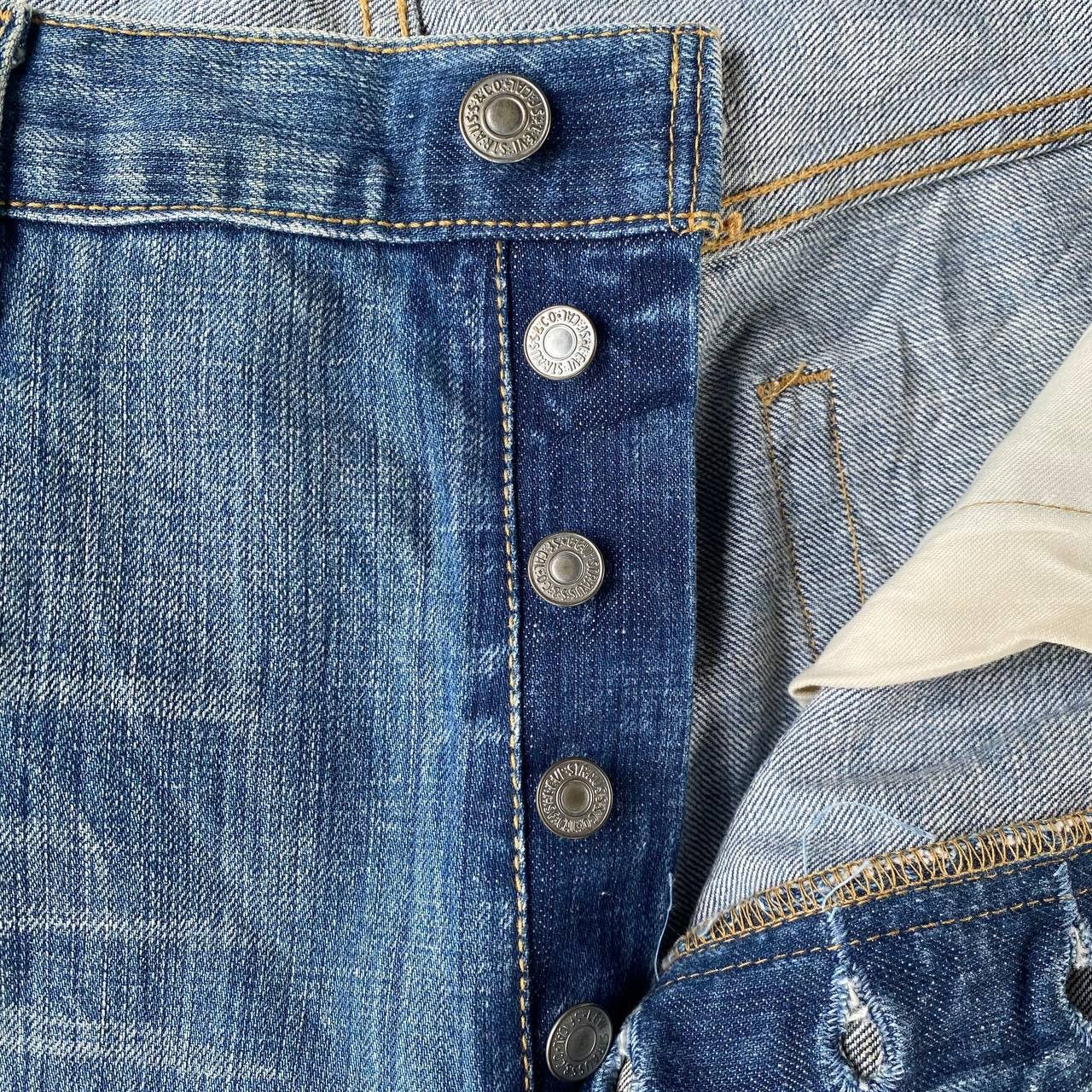 Levi's Vintage Clothing W35X32 VINTAGE LEVIS 501 JAPAN DISTRESSED DENIM 2001 RELEASE Size US 35 - 10 Thumbnail