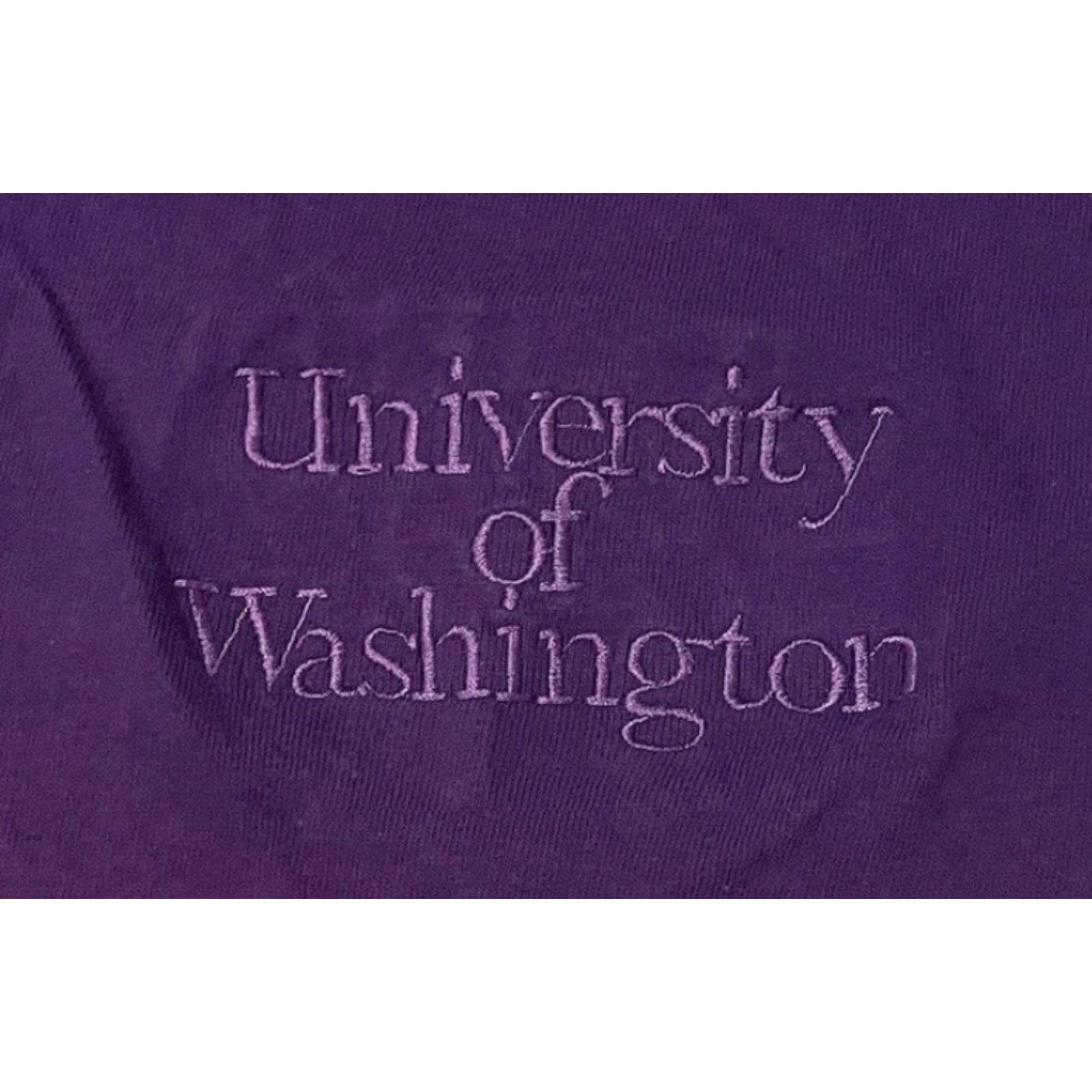 Vintage VINTAGE 90s University of Washington Faded Shirt M Purple Mens T-Shirt College Grunge Track PE Huskies Virginia? Size US M / EU 48-50 / 2 - 2 Thumbnail