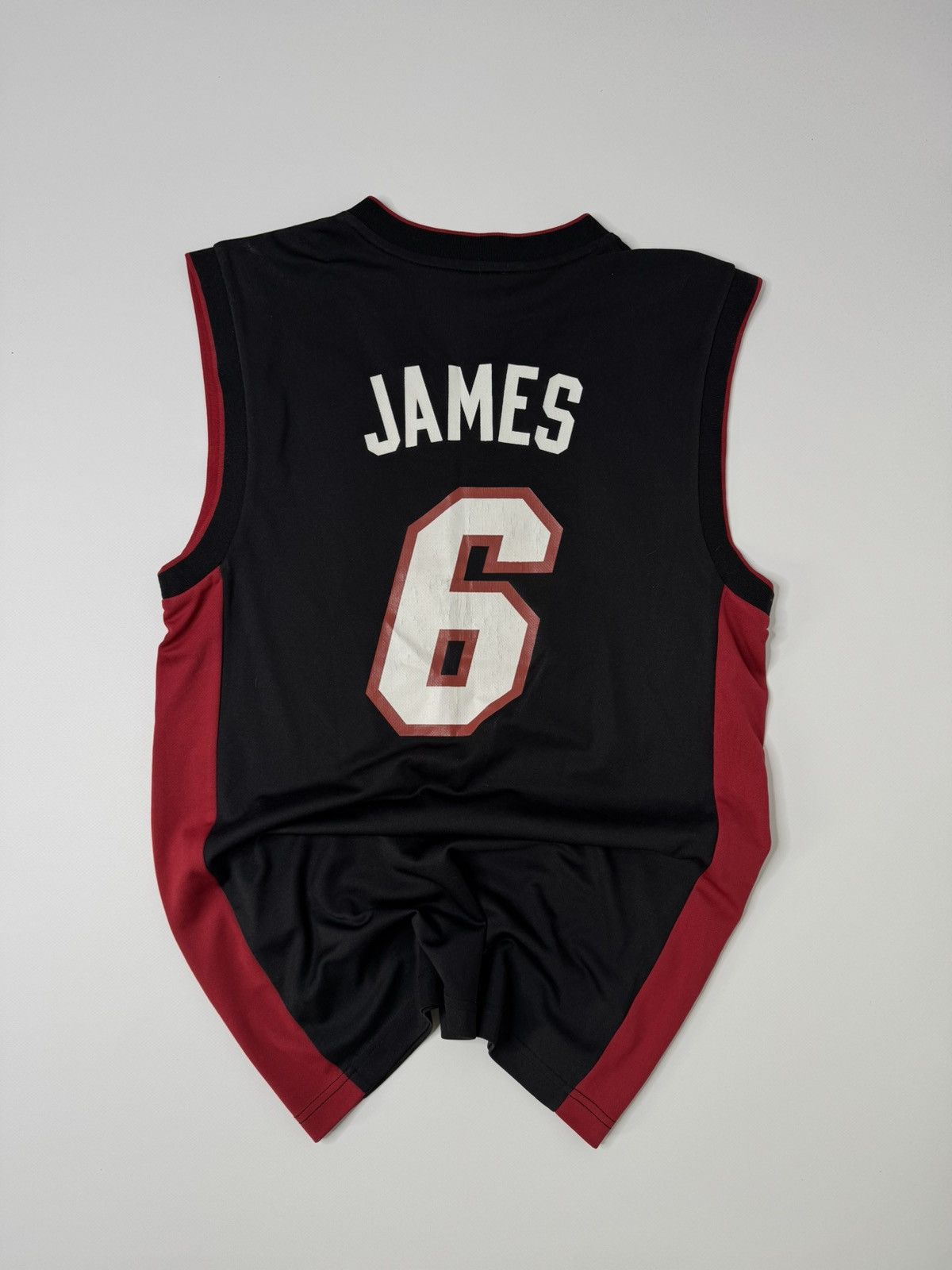 NBA Adidas Miami heats 6 LeBron James Jersey NBA basketball y2k Size US S / EU 44-46 / 1 - 2 Thumbnail