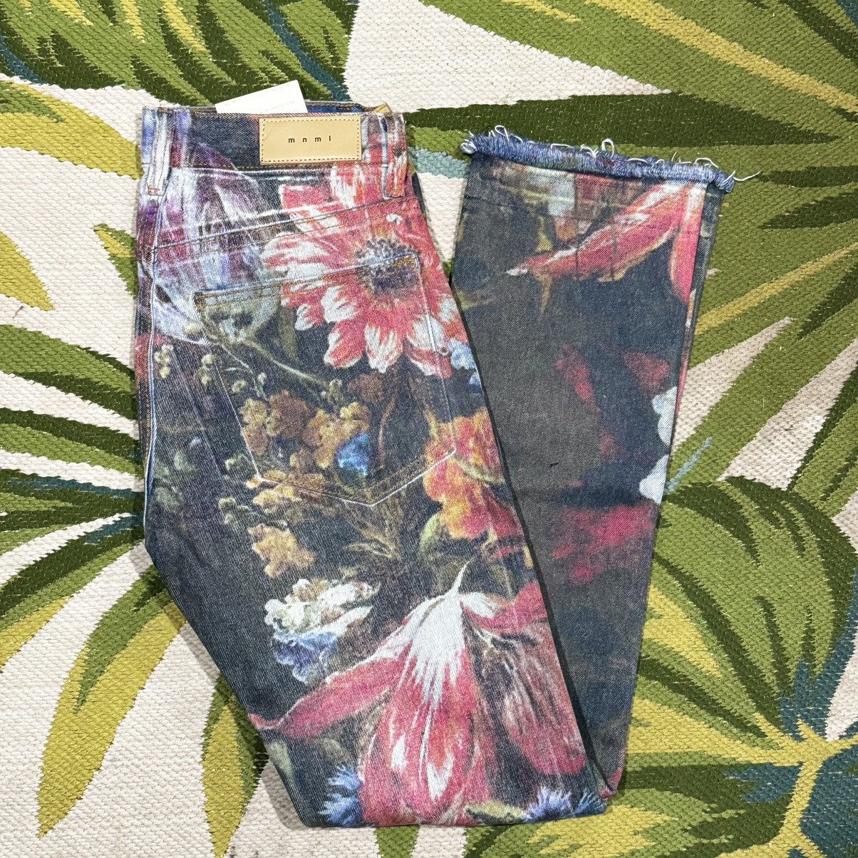 MNML Wreath Floral Jeans 29W BNWT