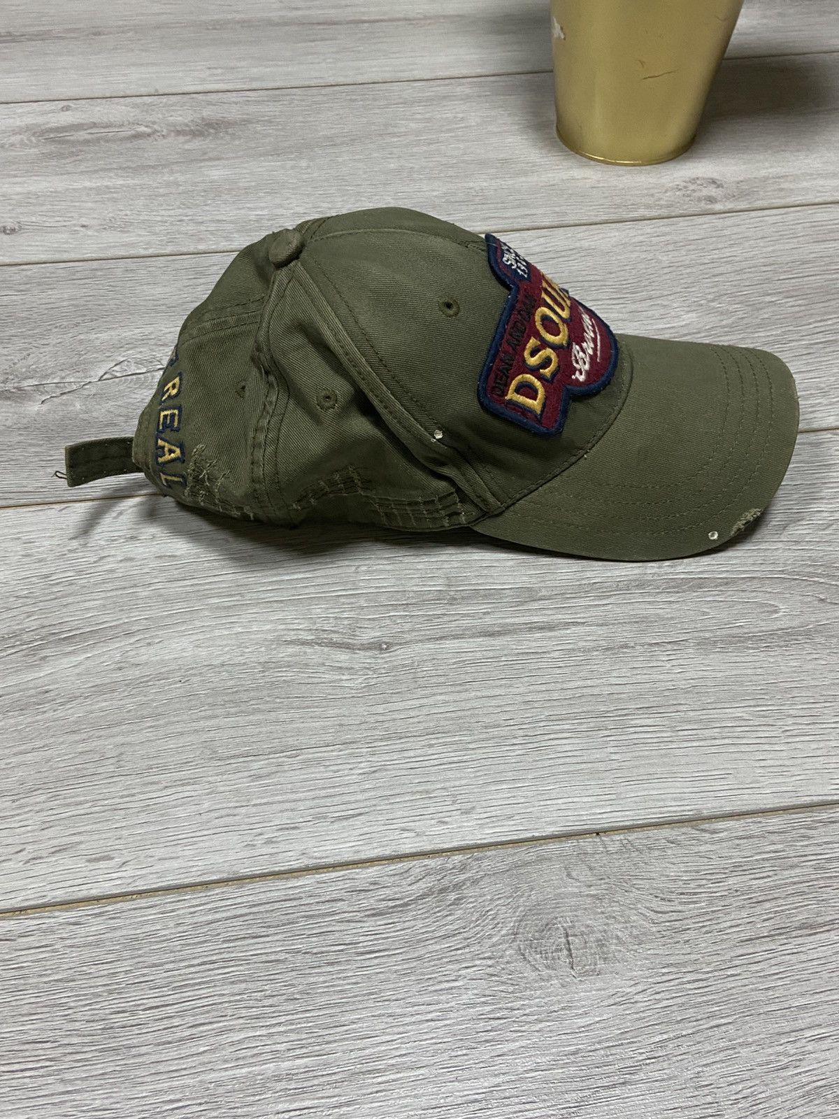Dsquared2 × Vintage Dsquared2 Canada 🍁 Keep it real painted Italy cap Size ONE SIZE - 7 Thumbnail
