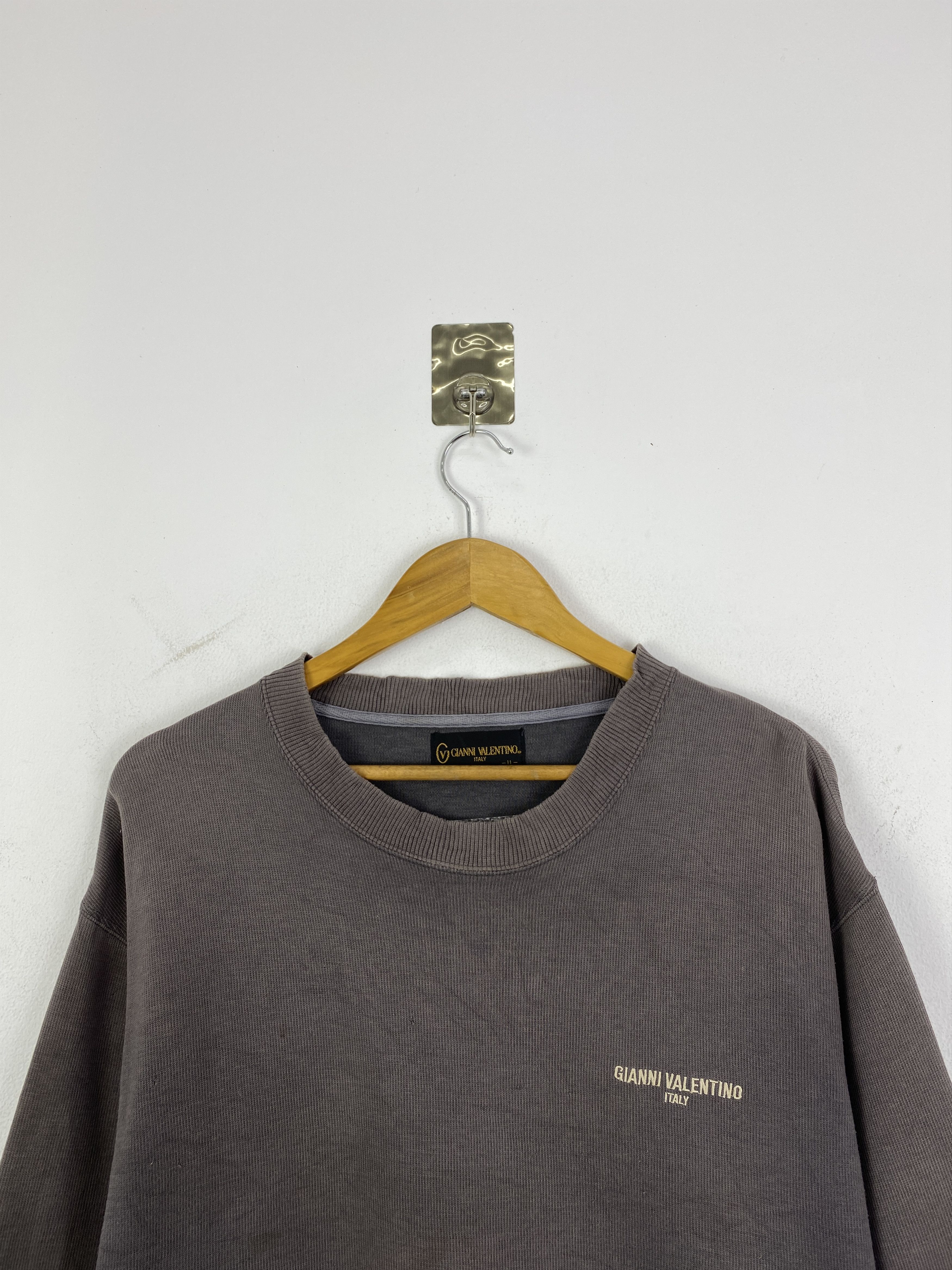 Gianni Valentino Vintage Gianni Valentino Faded Sweatshirt SH0204 Size US XL / EU 56 / 4 - 4 Thumbnail
