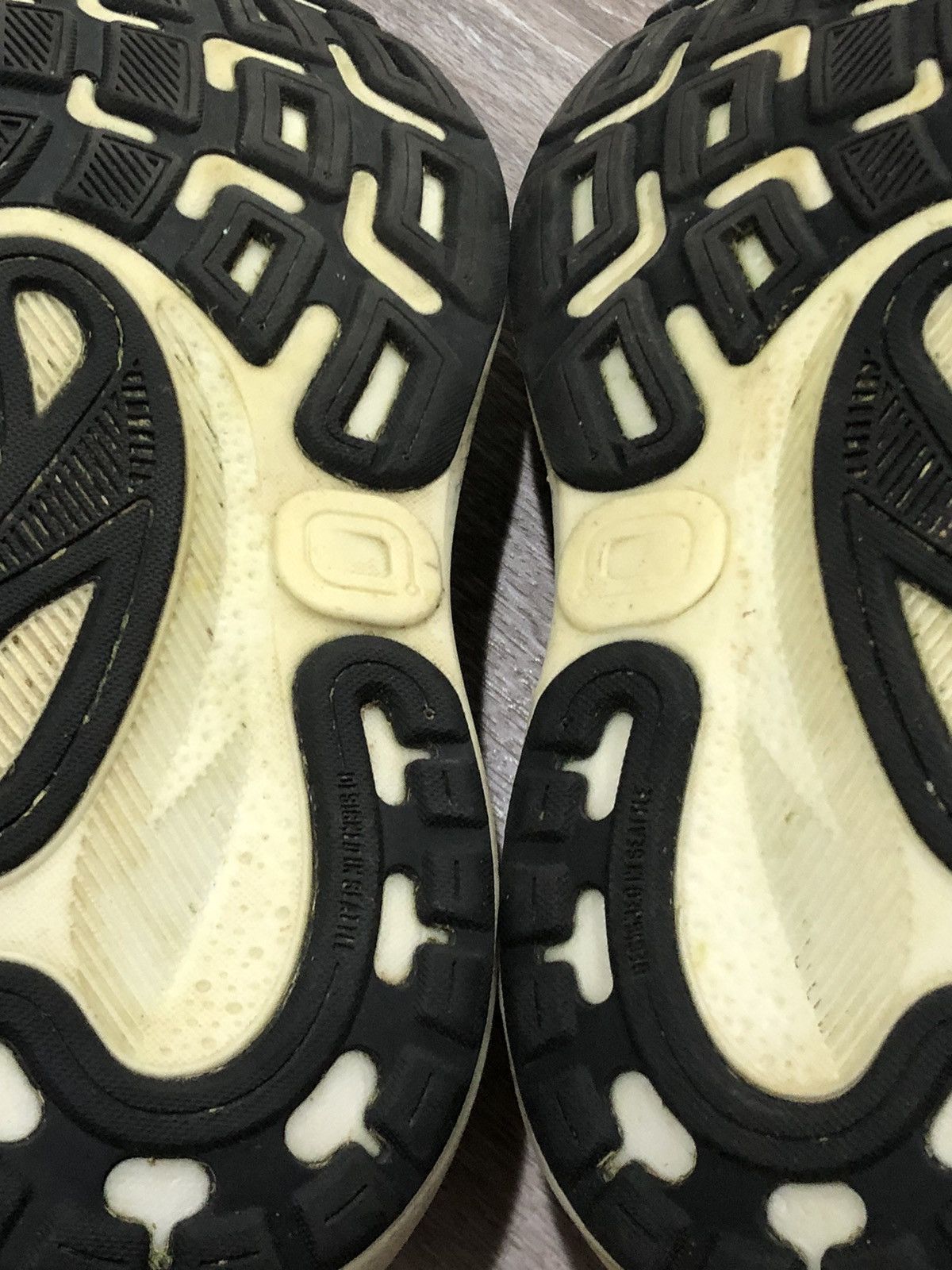 Brooks Brooks Adrenaline GTS 24 Shoes Womens Size 7.5 D Wide Black Size US 7.5 / IT 37.5 - 11 Thumbnail
