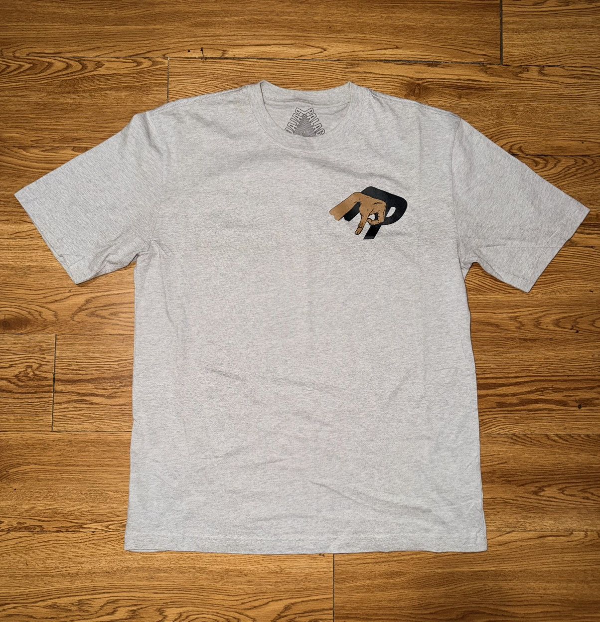 Palace Palace Hands Tee Size Medium | Grailed