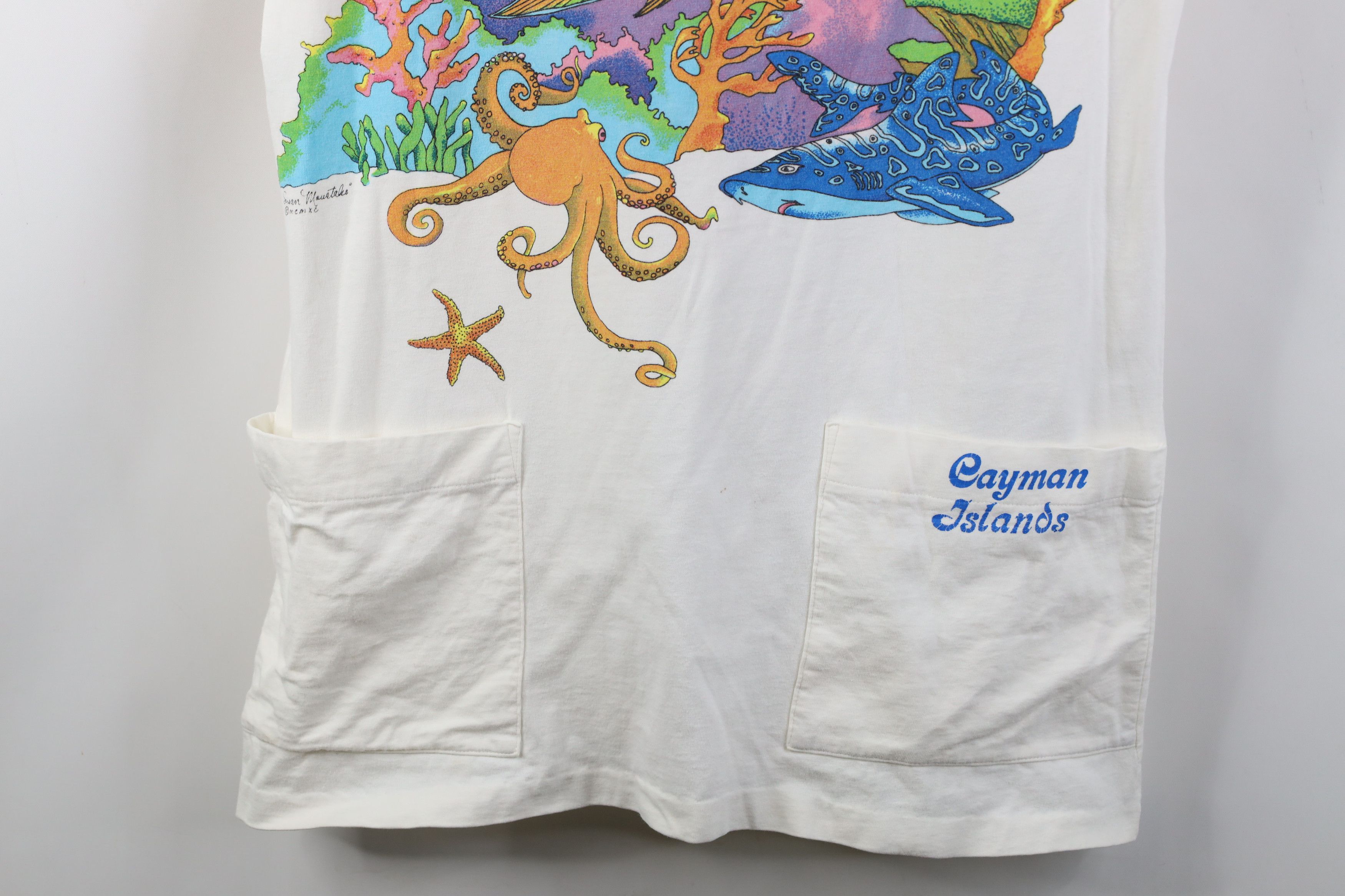 Vintage Vintage 90s Streetwear Cayman Islands Beach Pocket T-Shirt Size ONE SIZE - 3 Thumbnail