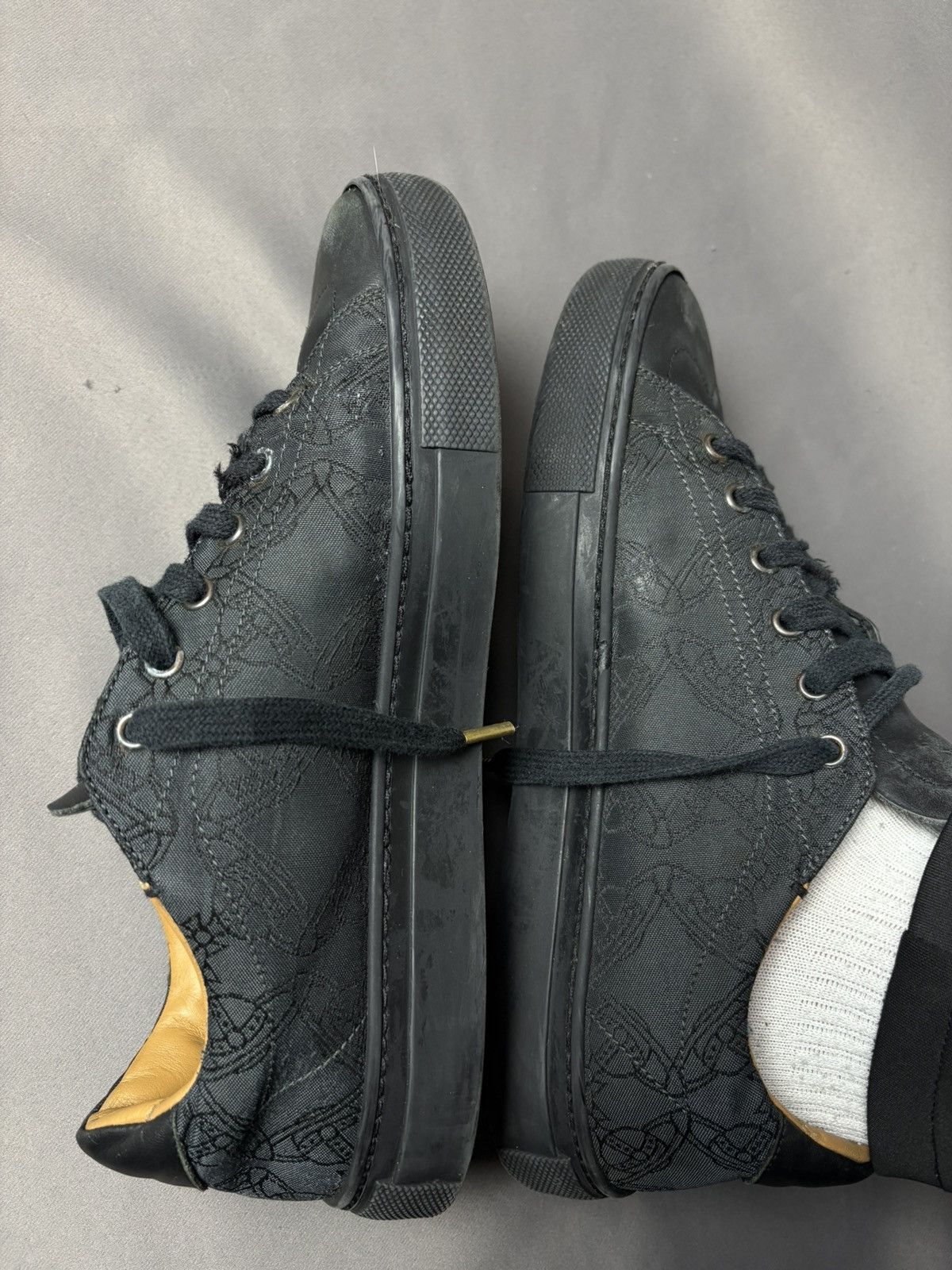 Vivienne Westwood Low top sneakers Vivienne Westwood on YOOX Size US 7 / EU 40 - 7 Thumbnail