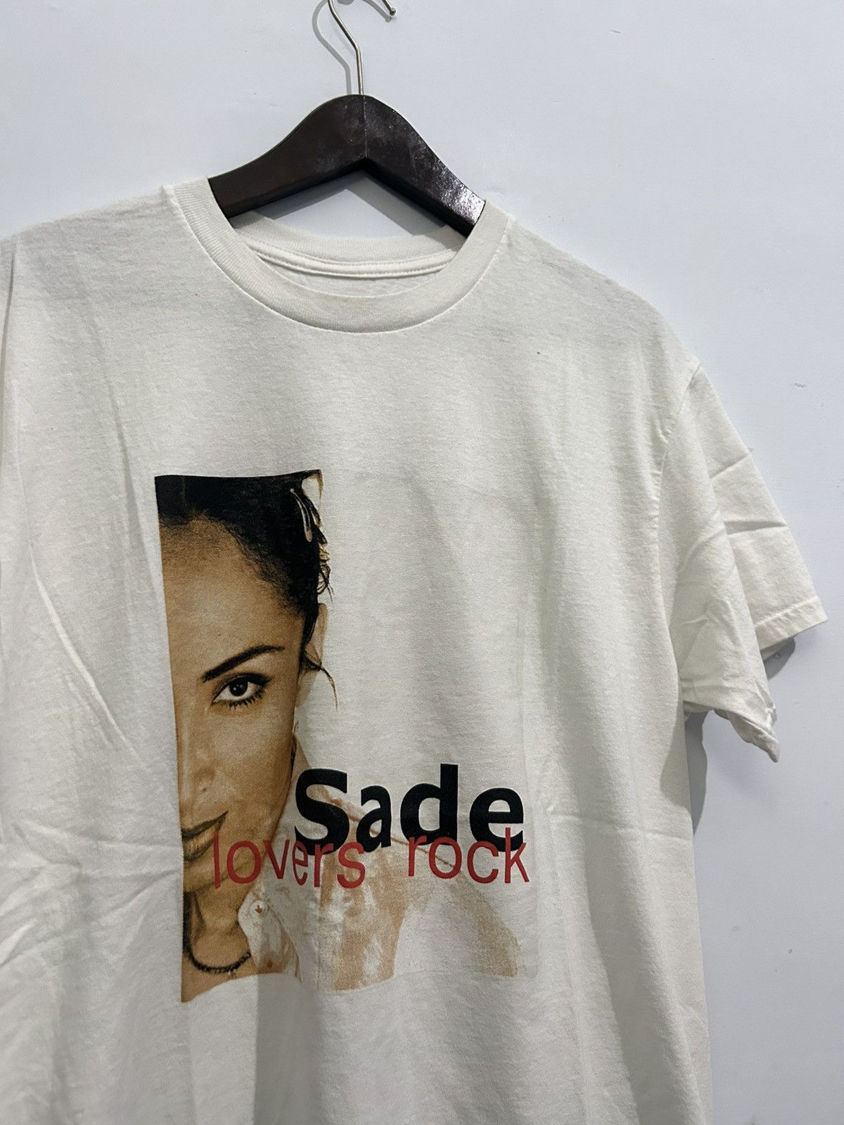 Band Tees Vintage Sade Lovers Rock Summer Tour 2001 Tee Size US L / EU 52-54 / 3 - 1 Thumbnail