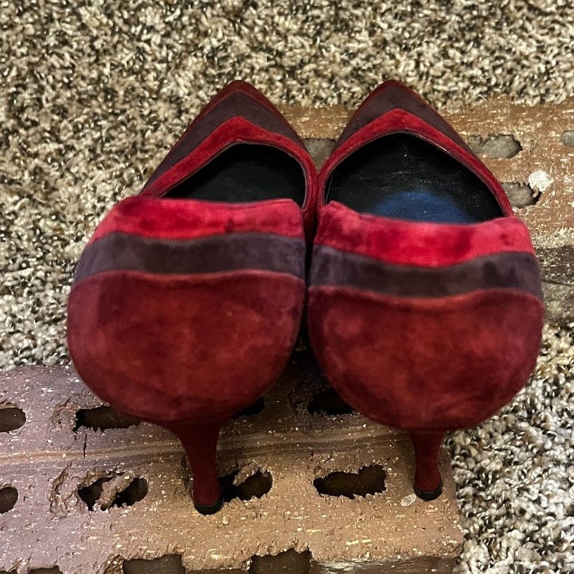 Stuart Weitzman Stuart Weitzman Chevron Suede Stilettos Pump Red Women's 8M Size US 8 / IT 38 - 7 Thumbnail