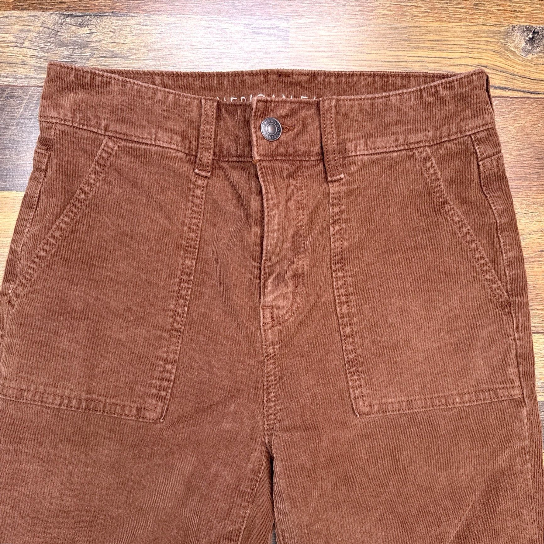 American Eagle Outfitters VINTAGE American Eagle Outfitters America Eagle Super Hi Rise Flare Pants Womens 2 Brown Corduroy High Rise 30.5 in inseam Black? Size 26" / US 2 / IT 38 - 3 Thumbnail