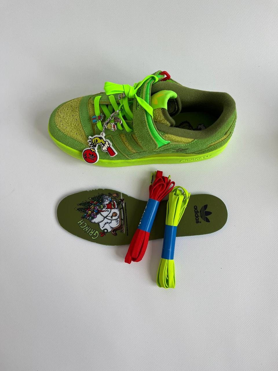 Adidas NEW The Grinch x Adidas Forum Low Size US 9 / EU 42 - 6 Thumbnail