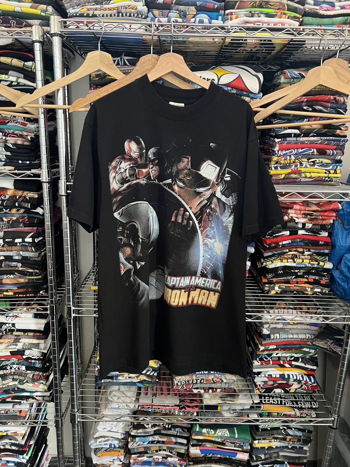 Marvel Comics Captain America vs Iron Man Movie Shaka Wear Modern Bootleg Size US L / EU 52-54 / 3 - 1 Thumbnail