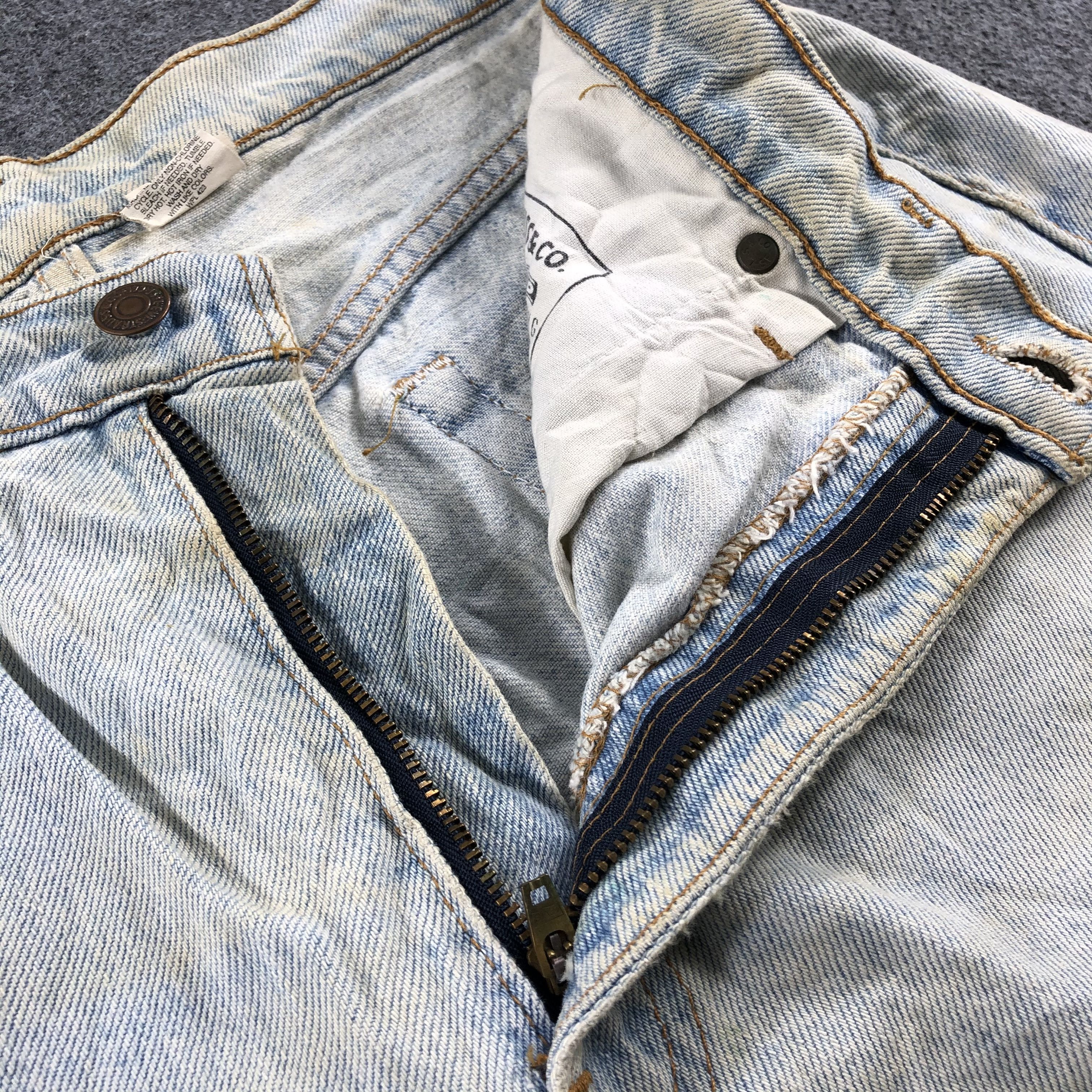 Levi's 90s Vintage Light Wash Levis 555 Jeans-J2375 Size US 32 / EU 48 - 10 Thumbnail