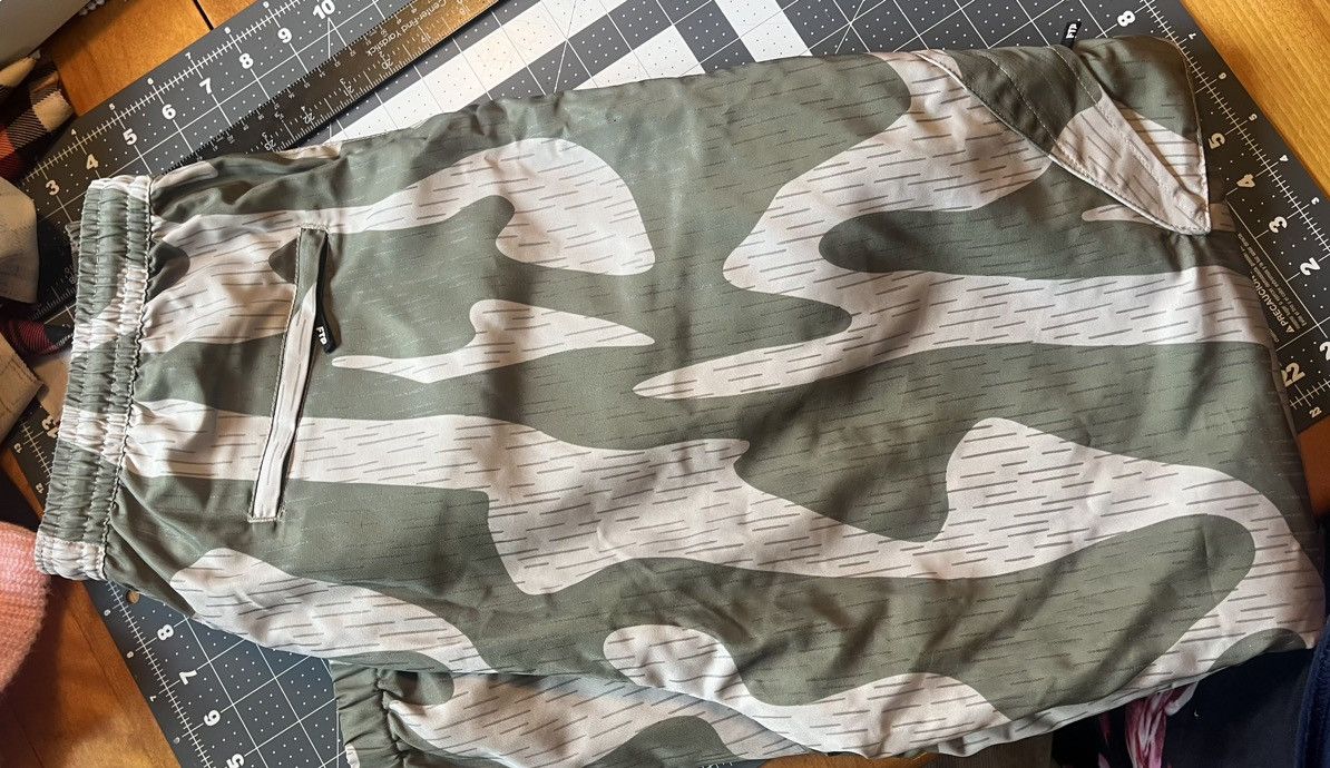 Fuck The Population FTP 187 reflective cargo pants size LARGE Size US 39 - 3 Thumbnail