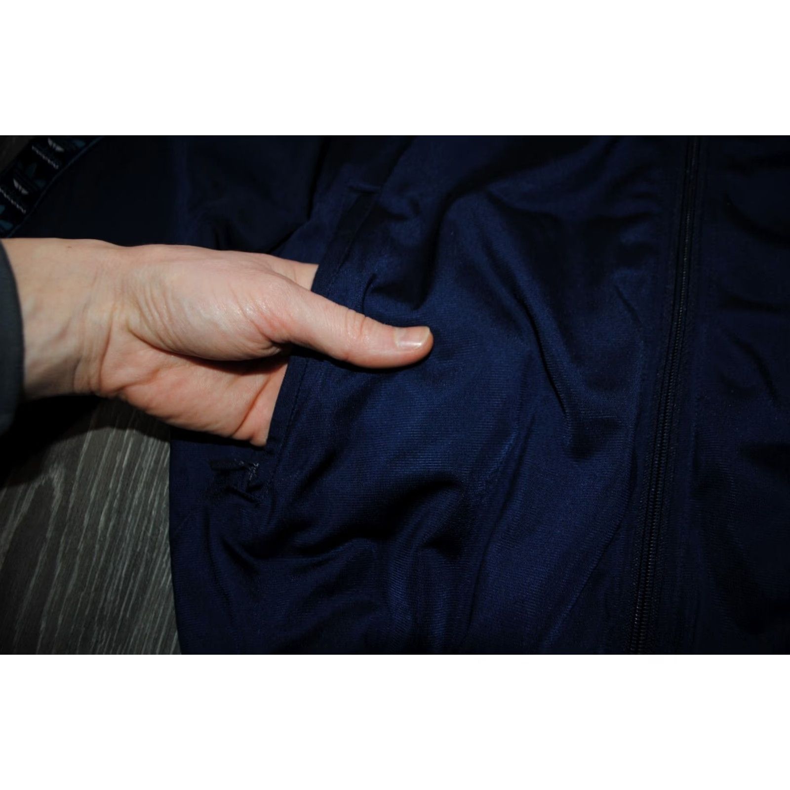 Adidas ADIDAS FULL LOGO TRACK TOP JACKET FULL ZIP RETRO VINTAGE D4 SIZE SMALL BLUE 90s Mens Jacket Size US S / EU 44-46 / 1 - 4 Thumbnail