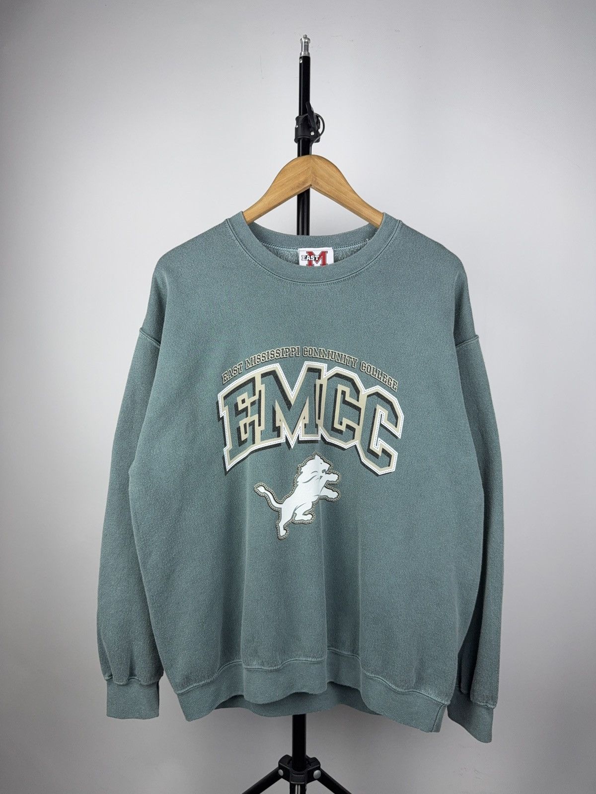 Vintage Vintage 00s EMCC East Mississippi College Sweatshirt Size US M / EU 48-50 / 2 - 1 Thumbnail