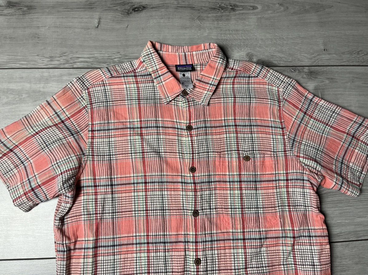 Patagonia Patagonia Short Sleeve Button Shirt Organic Cotton Geometric Size US M / EU 48-50 / 2 - 3 Thumbnail