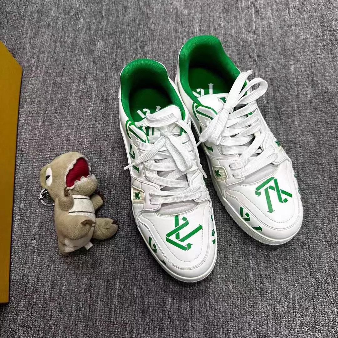 Louis Vuitton Louis Vuitton Trainer White/Green Arrow 40.5 99 New Size US 7.5 / EU 40-41 - 4 Thumbnail
