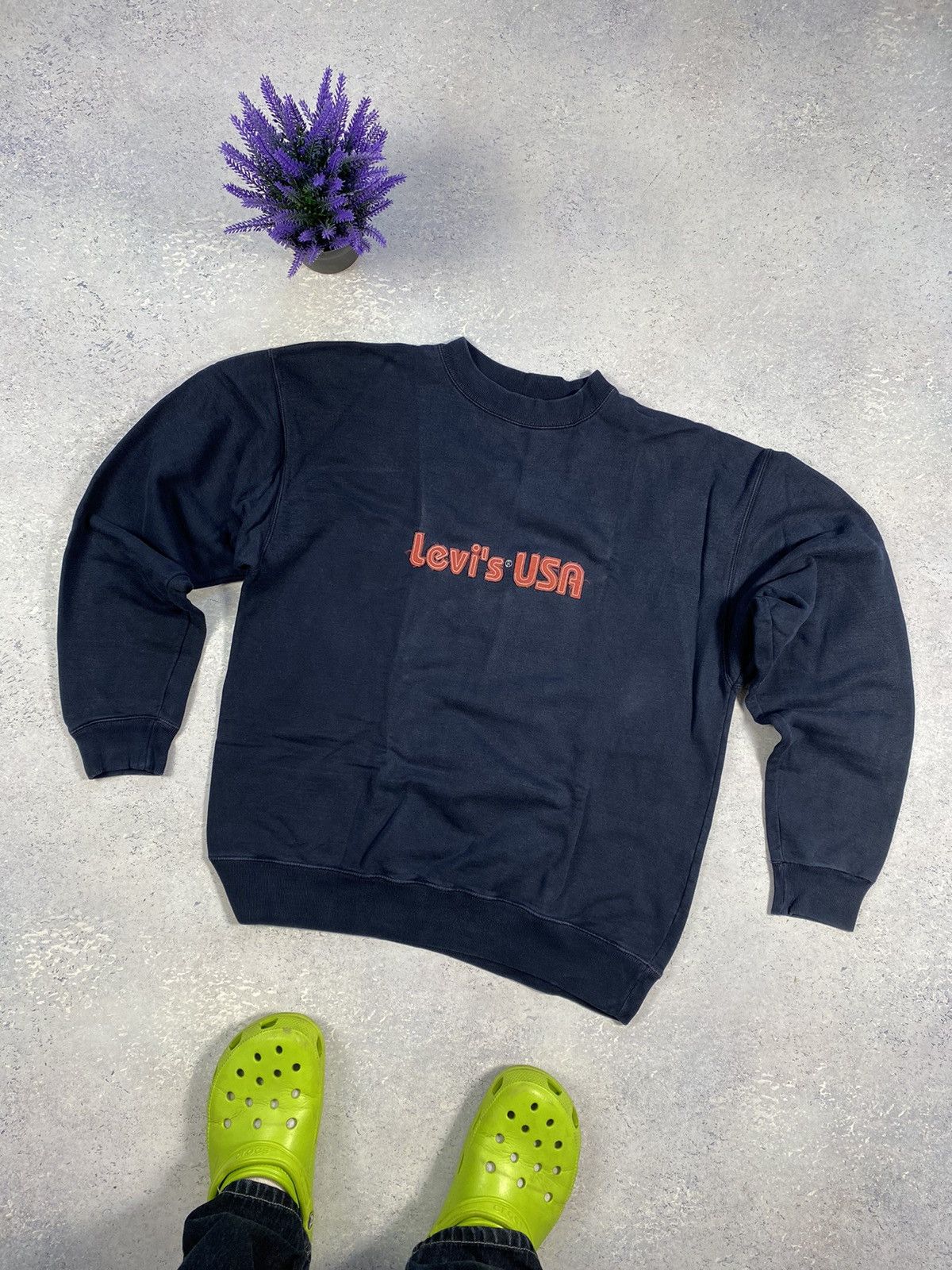 Levi's × Vintage Vintage Levi’s Men’s Blue Sweatshirt With Big Centre Logo Size US L / EU 52-54 / 3 - 1 Thumbnail