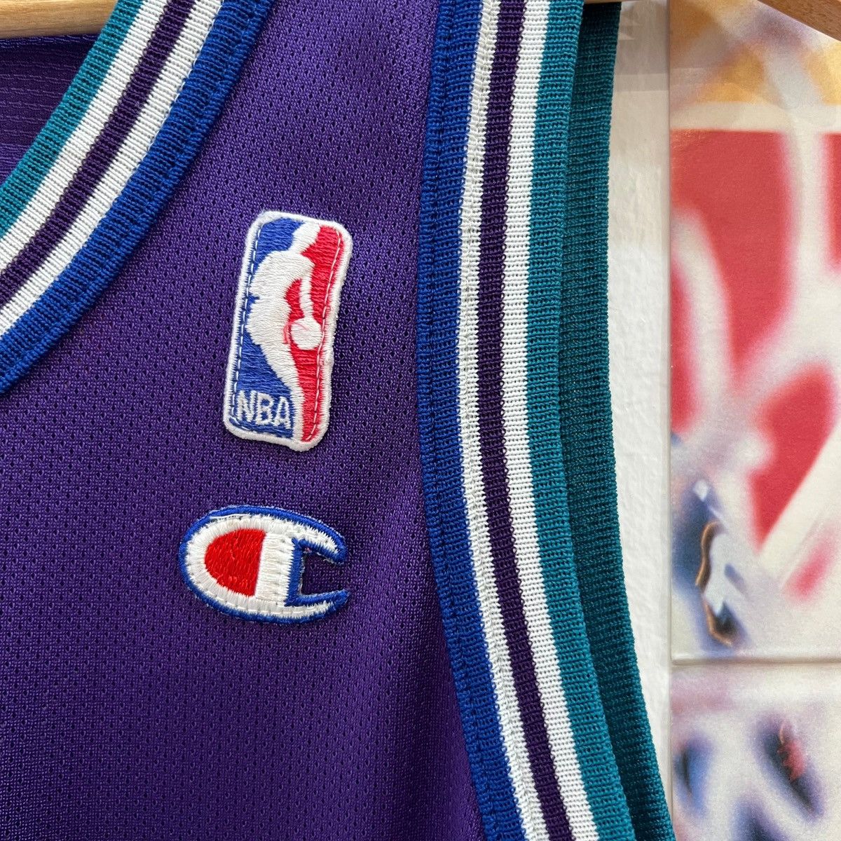 Champion × NBA × Vintage Vintage Charlotte Hornets 95-96 Alternate Champion Jersey Size US L / EU 52-54 / 3 - 6 Thumbnail